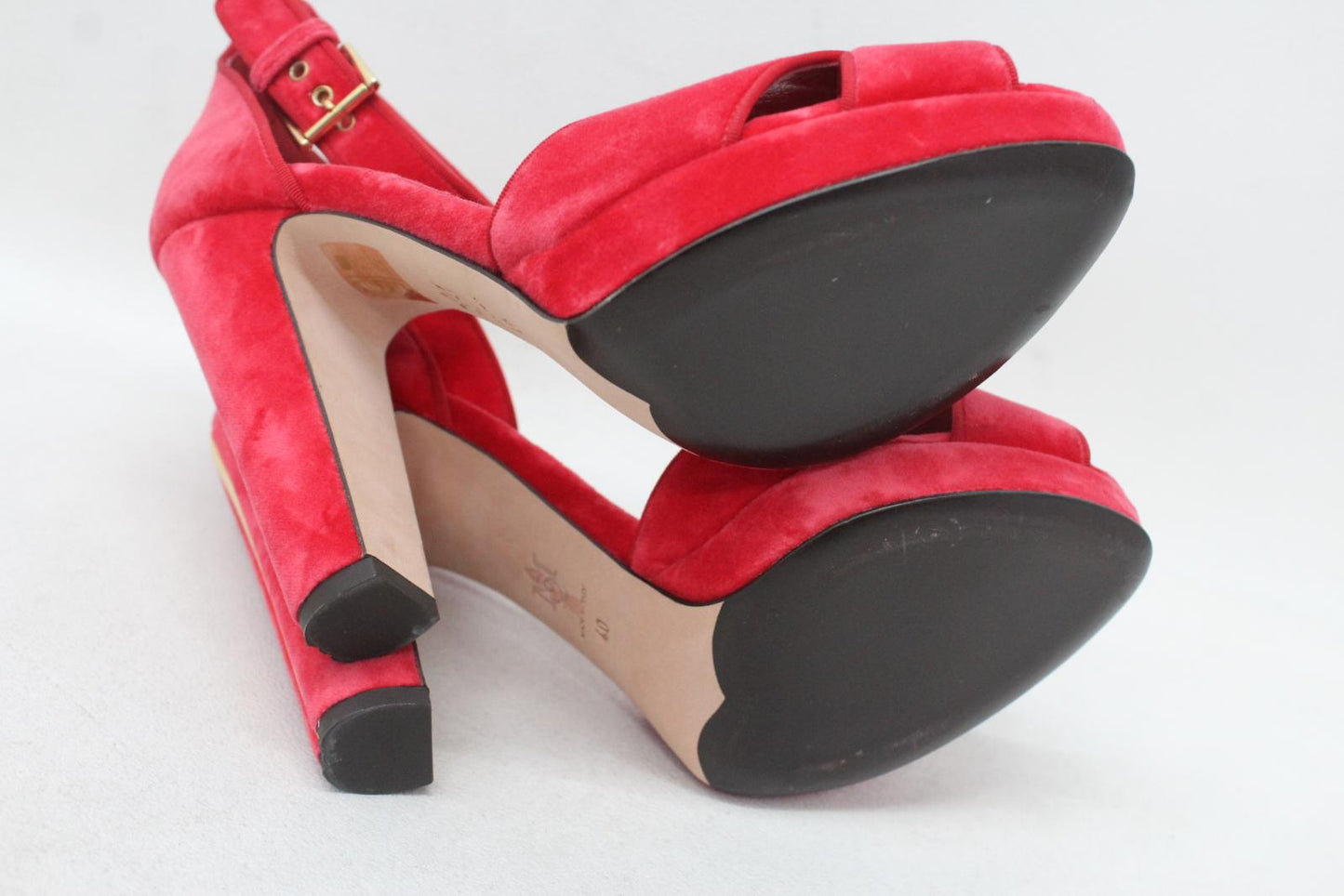 ALEXANDER MCQUEEN Ladies Red Velvet Ankle Strap Heeled Sandals EU40 UK7 NEW