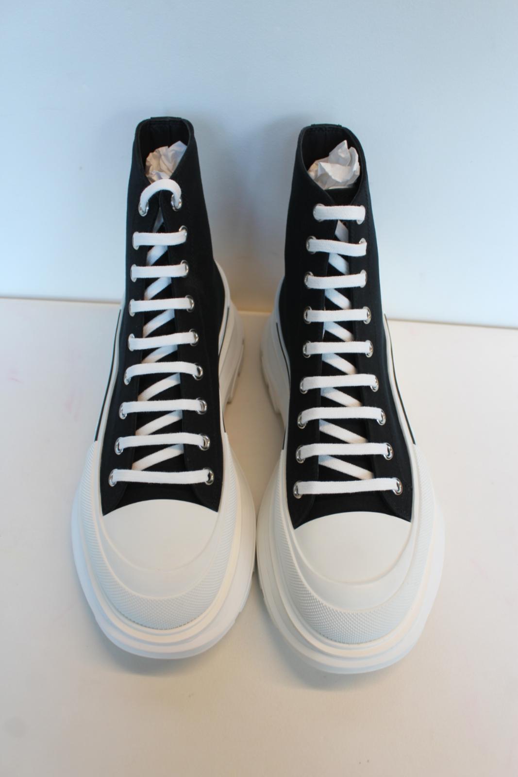 ALEXANDER MCQUEEN Men's Black White Tread Slick Canvas Boots EU44 UK10 NEW