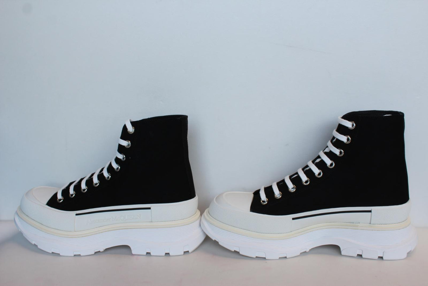 ALEXANDER MCQUEEN Men's Black White Tread Slick Canvas Boots EU43 UK9 NEW