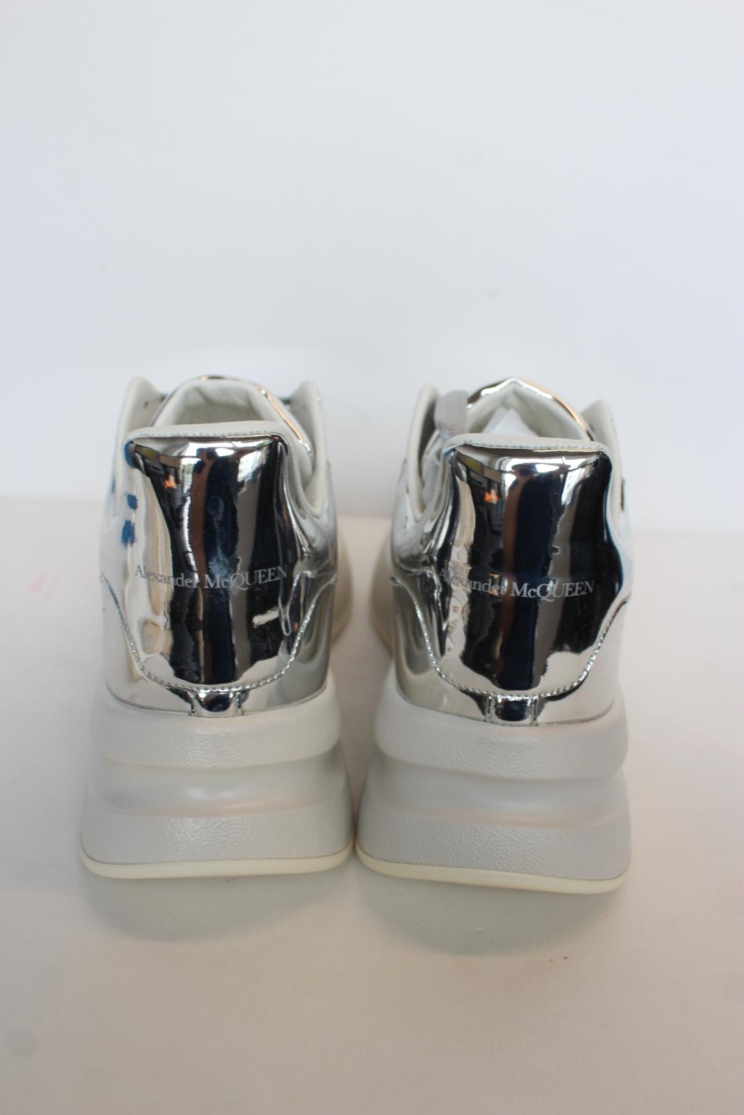 ALEXANDER MCQUEEN Men's Silver Magic Mirror Oversized Runner Trainers UK9 NEW
