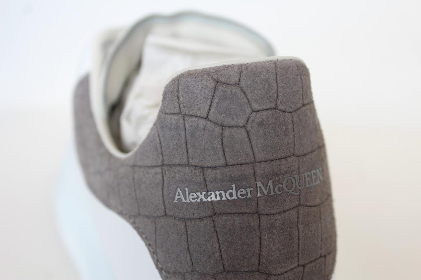 ALEXANDER MCQUEEN Men's White/Lead Crocodile Oversized Leather Trainers UK8 NEW
