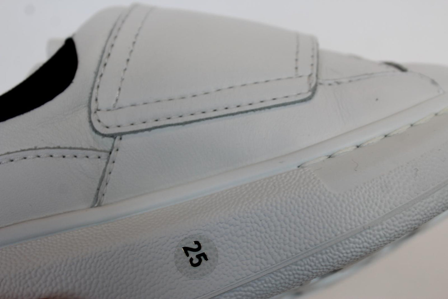 ALEXANDER MCQUEEN Kids' White Black Leather Touch Strap Trainers EU25 UK8 NEW