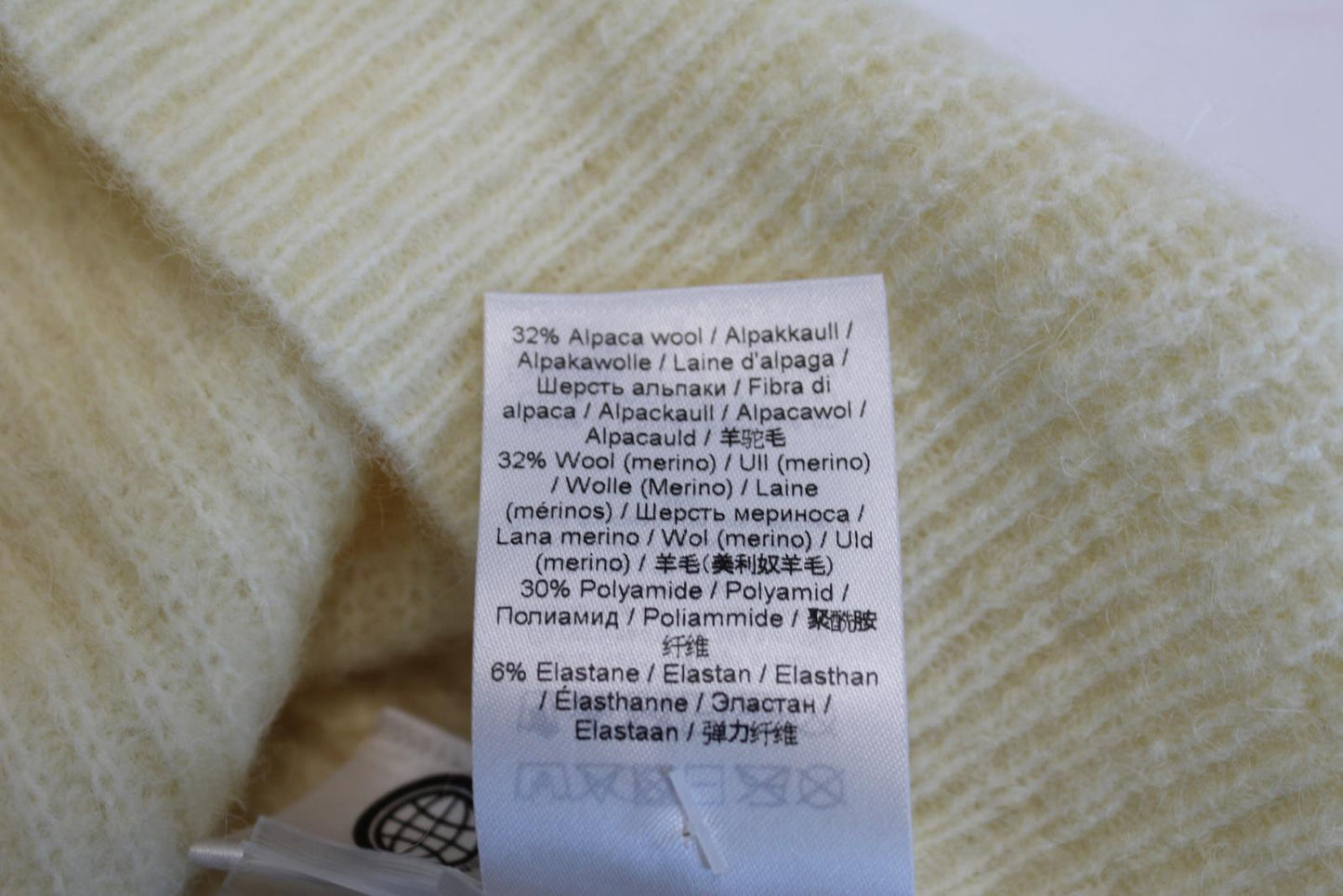 GANNI Ladies K1569 Yellow V-Neck Button Alpaca Wool Blend Cardigan M NEW