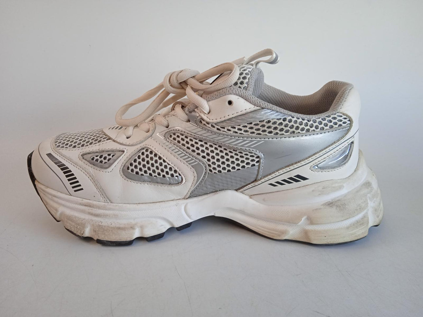 AXEL ARIGATO Ladies White & Silver Leather Marathon Runner Trainers Size UK5 NEW