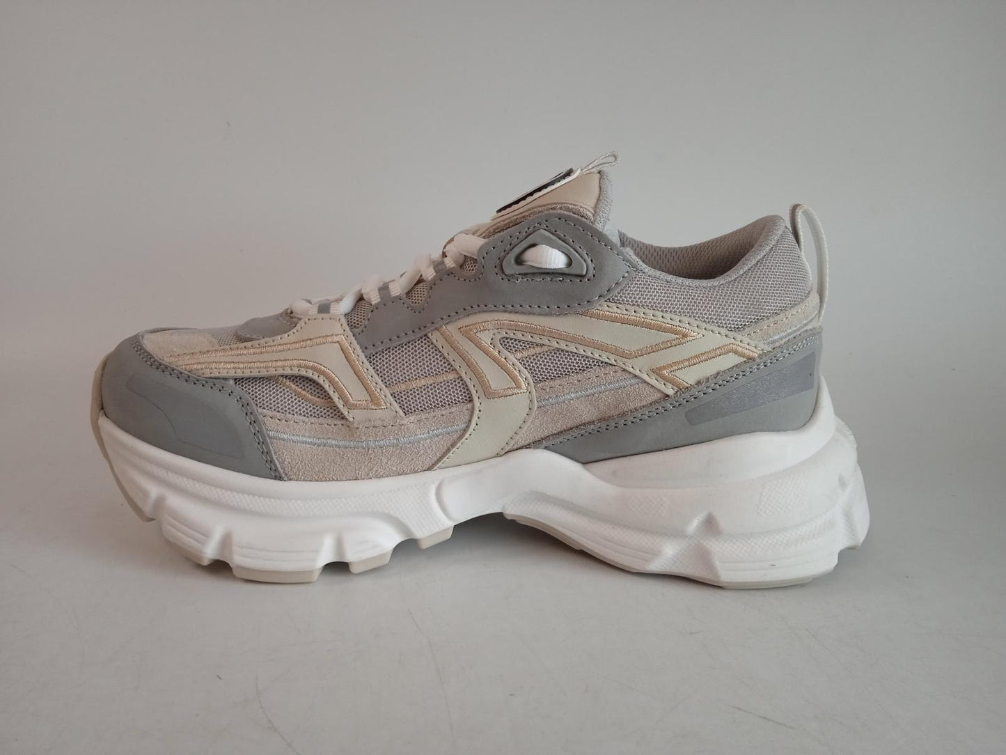 AXEL ARIGATO Ladies Beige & Grey Leather Marathon R-Trail Trainers UK2.5 NEW