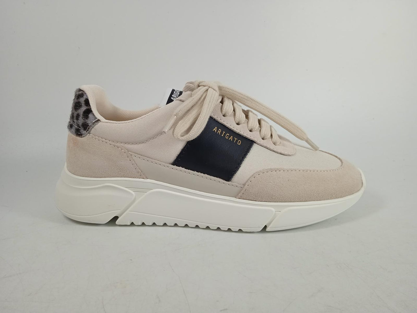 AXEL ARIGATO Ladies Beige & Black Low-Top Genesis Trainers UK2.5 RRP170 NEW