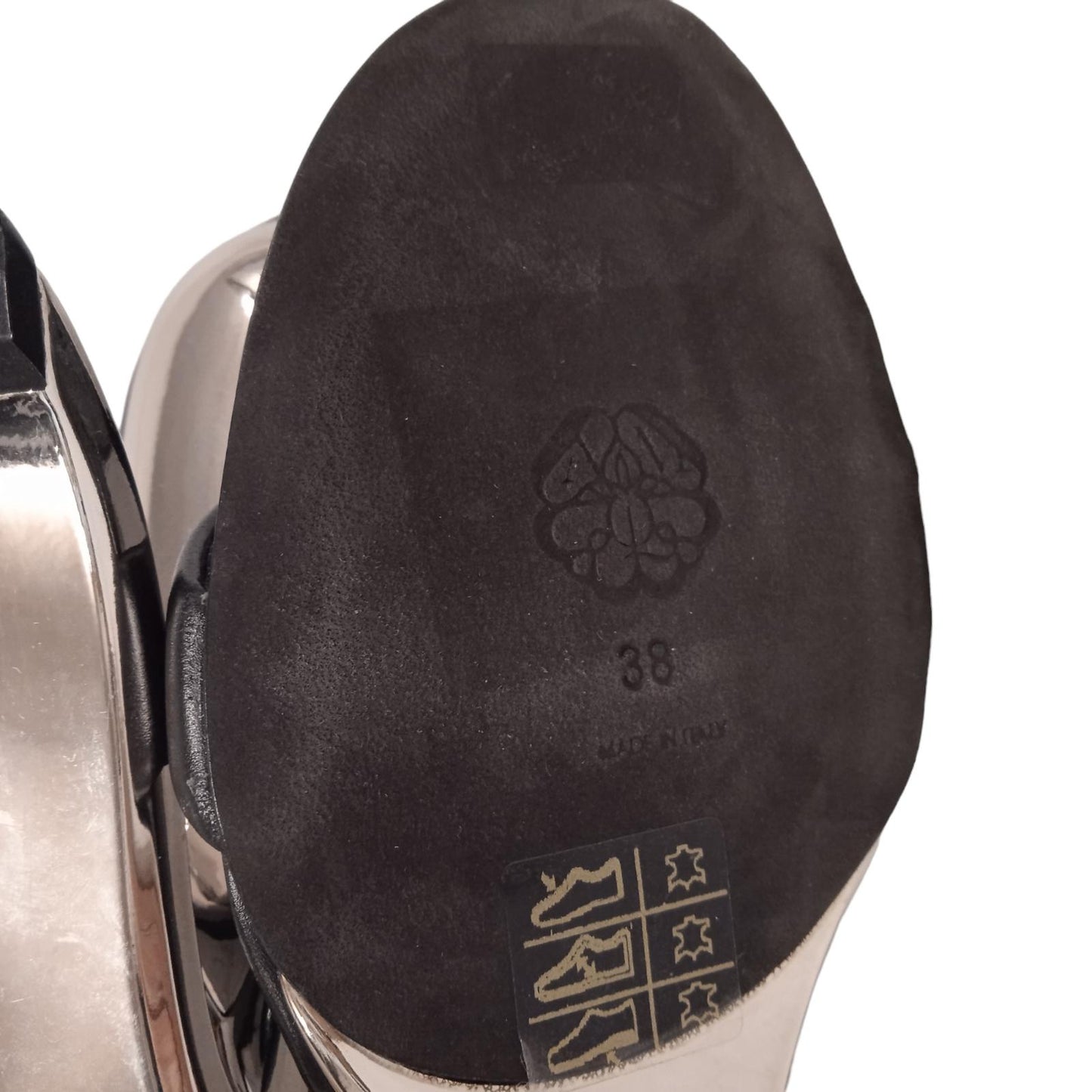 ALEXANDER MCQUEEN Ladies Black & Silver Leather Court Shoes EU38 UK5 RRP790 NEW