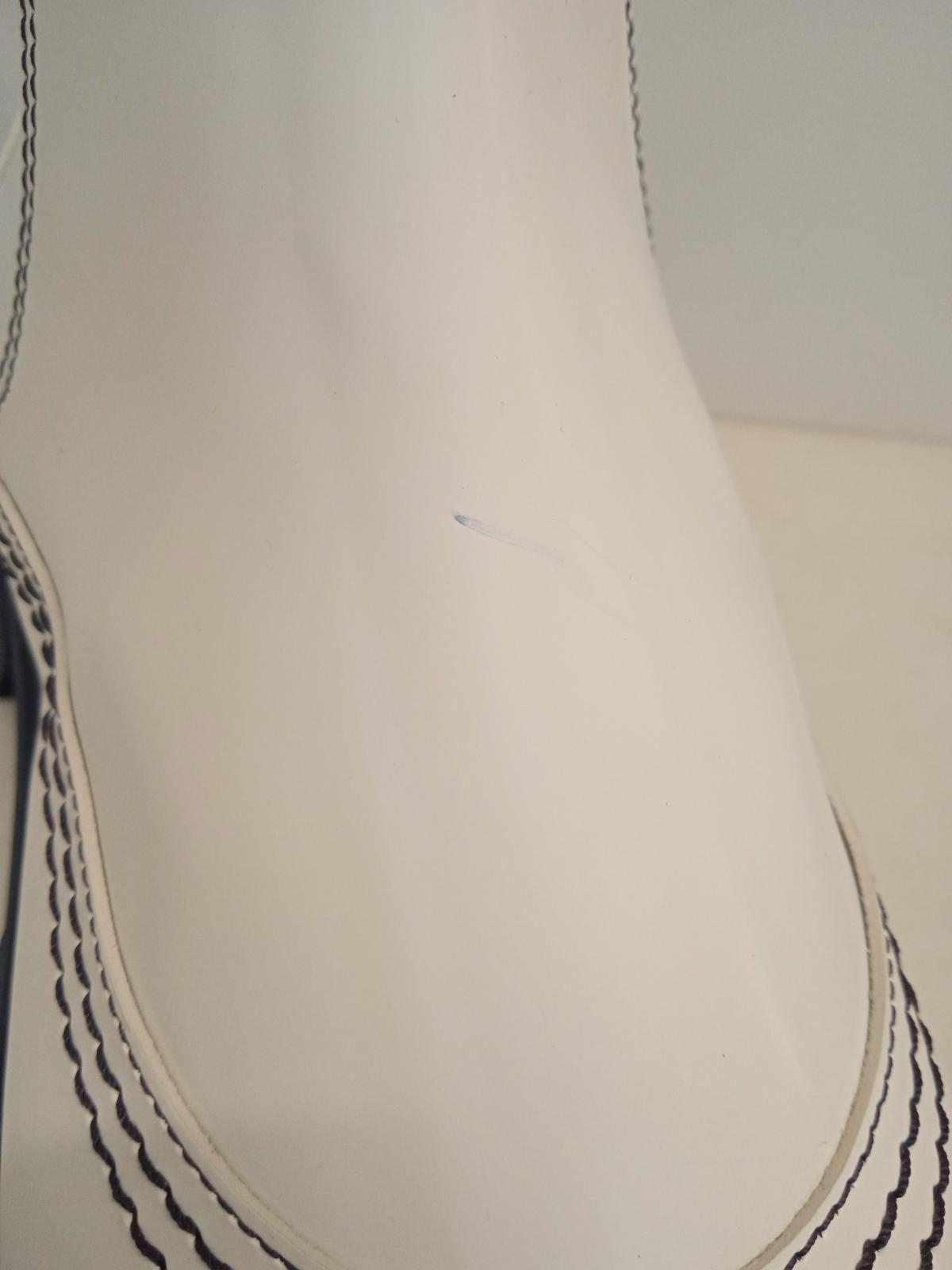 ALEXANDER MCQUEEN Wander Chelsea Boots Leather White Navy EU40 UK7 NEW RRP590