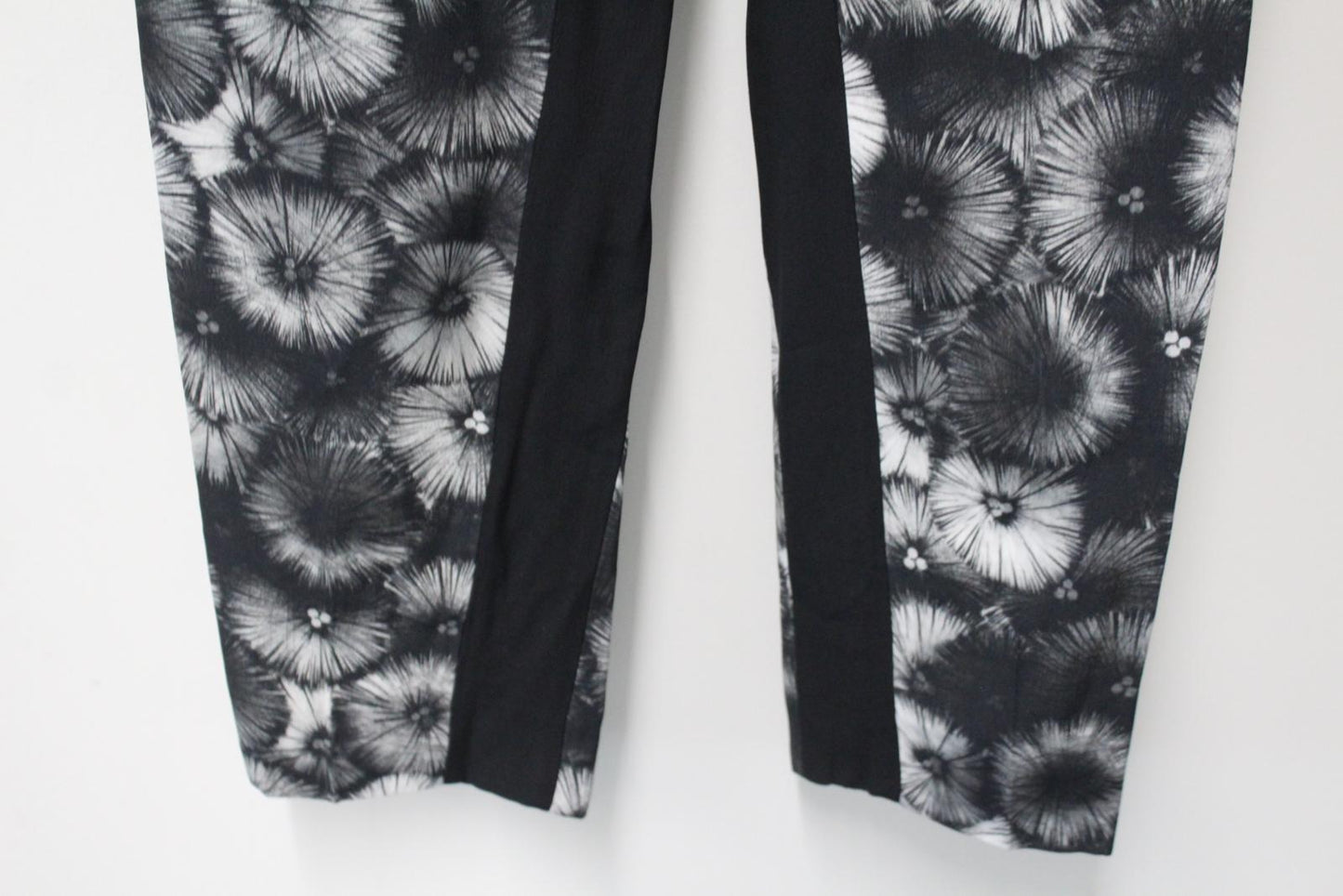 PRADA Ladies Grey Floral Print Straight Leg High Rise Trousers IT38 UK6 NEW