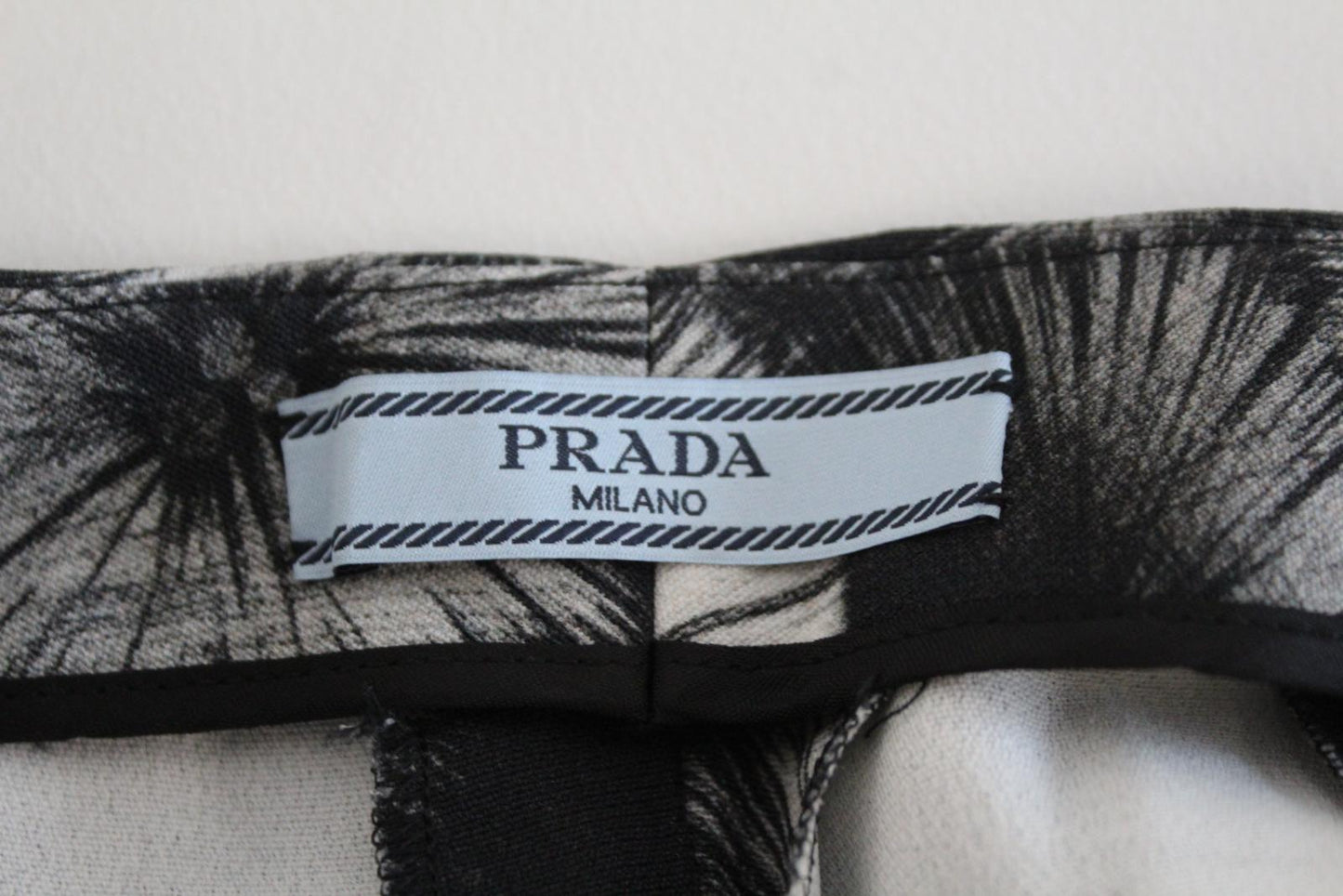 PRADA Ladies Grey Floral Print Straight Leg High Rise Trousers IT38 UK6 NEW