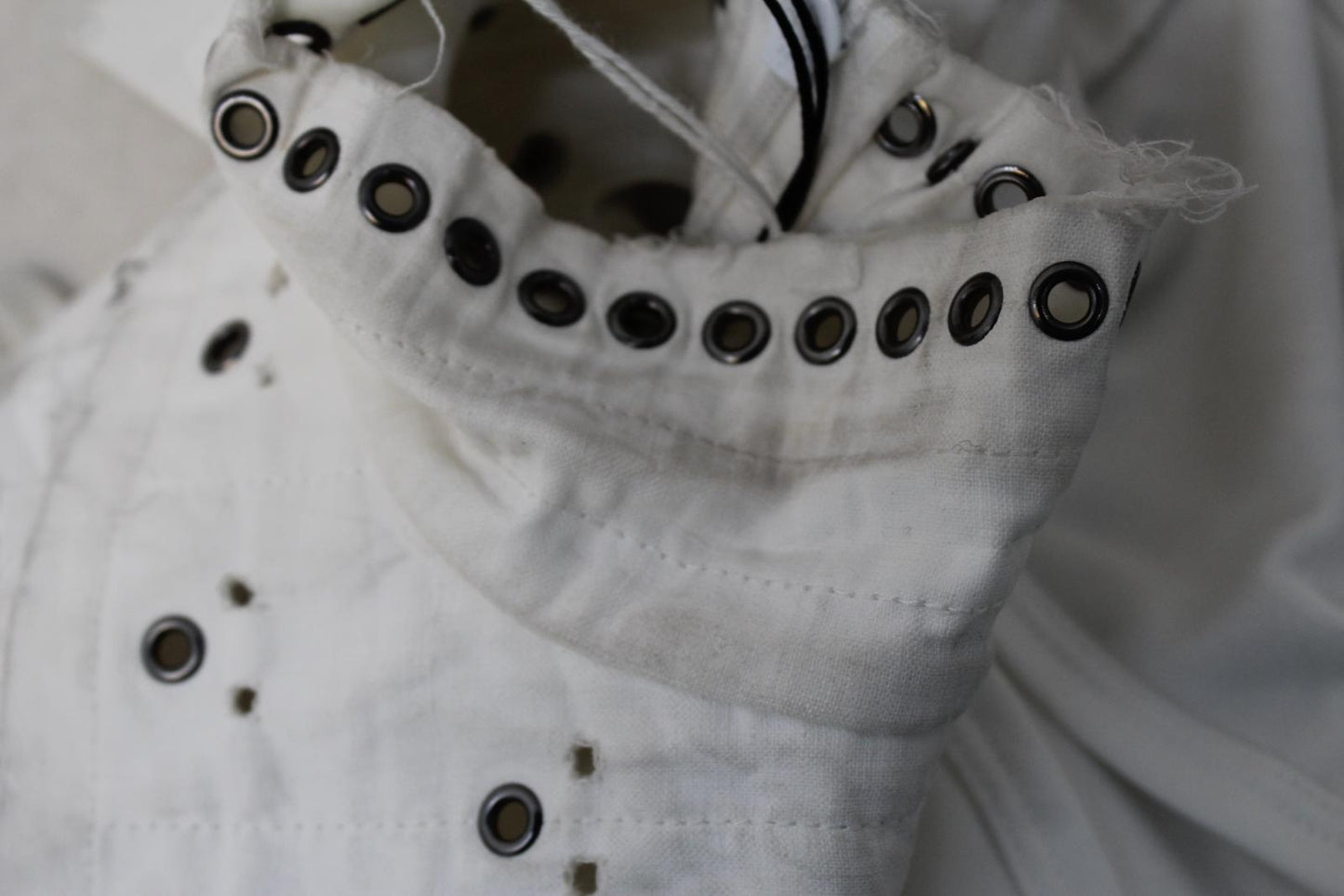 CHLOE Ladies Haut Iconic Milk White Metal Eyelet Blouse EU36 UK8 NEW RRP1200