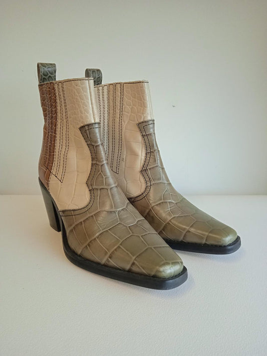 GANNI Ladies Brown, Beige And Green Leather Callie 70 Cowboy Boots EU40 UK7 NEW