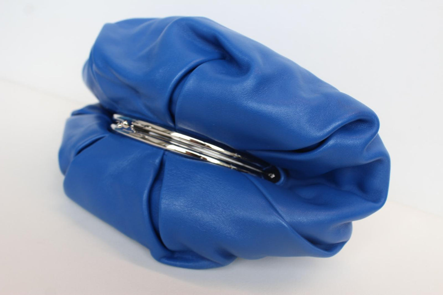 JIL SANDER Ladies Blue Leather Pleated Clasp Goji Clutch Bag 27 x 15 x 7cm NEW