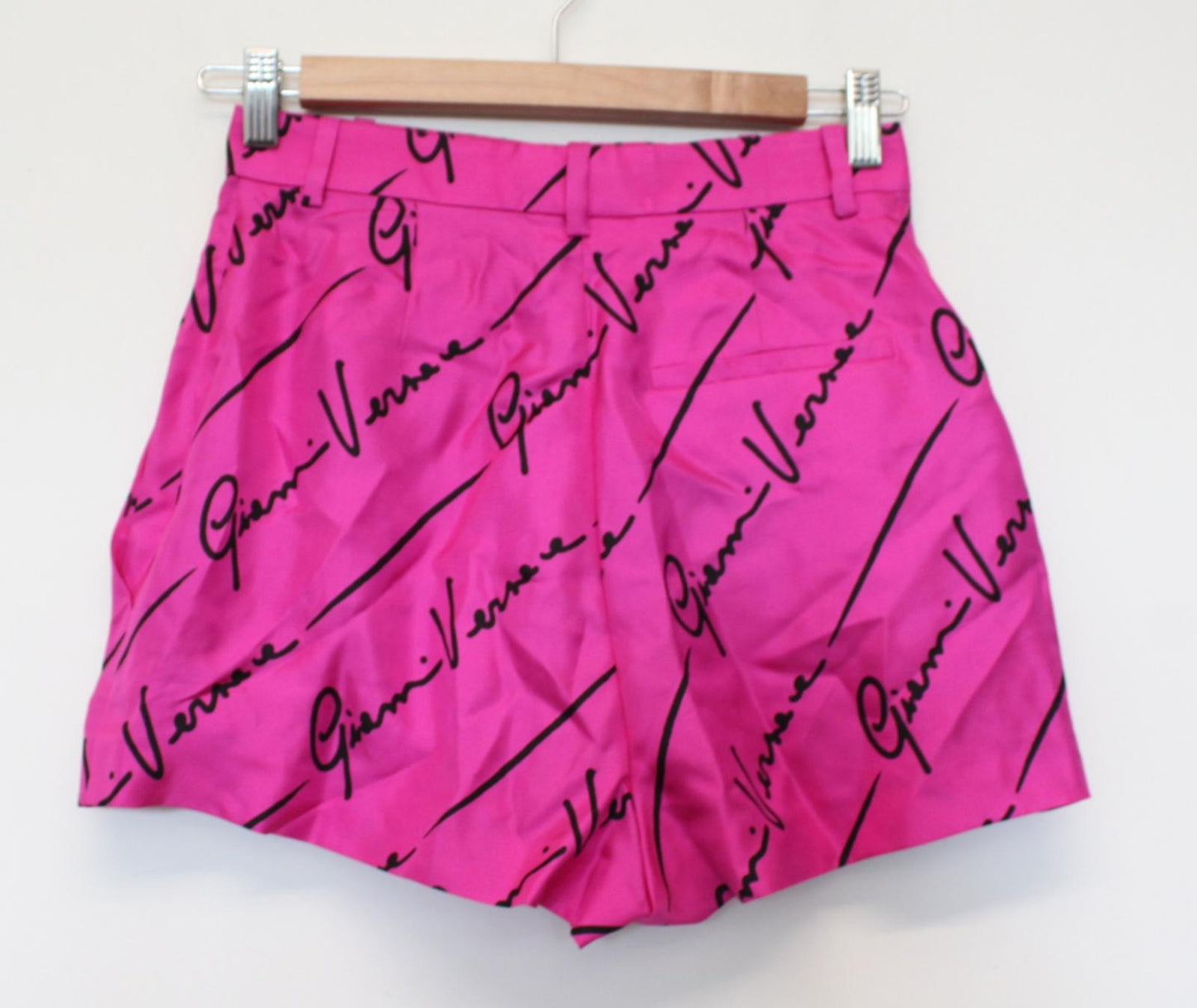 VERSACE Ladies Pink Black Silk Zip Fly All Over Logo Print Shorts IT38 UK6 NEW