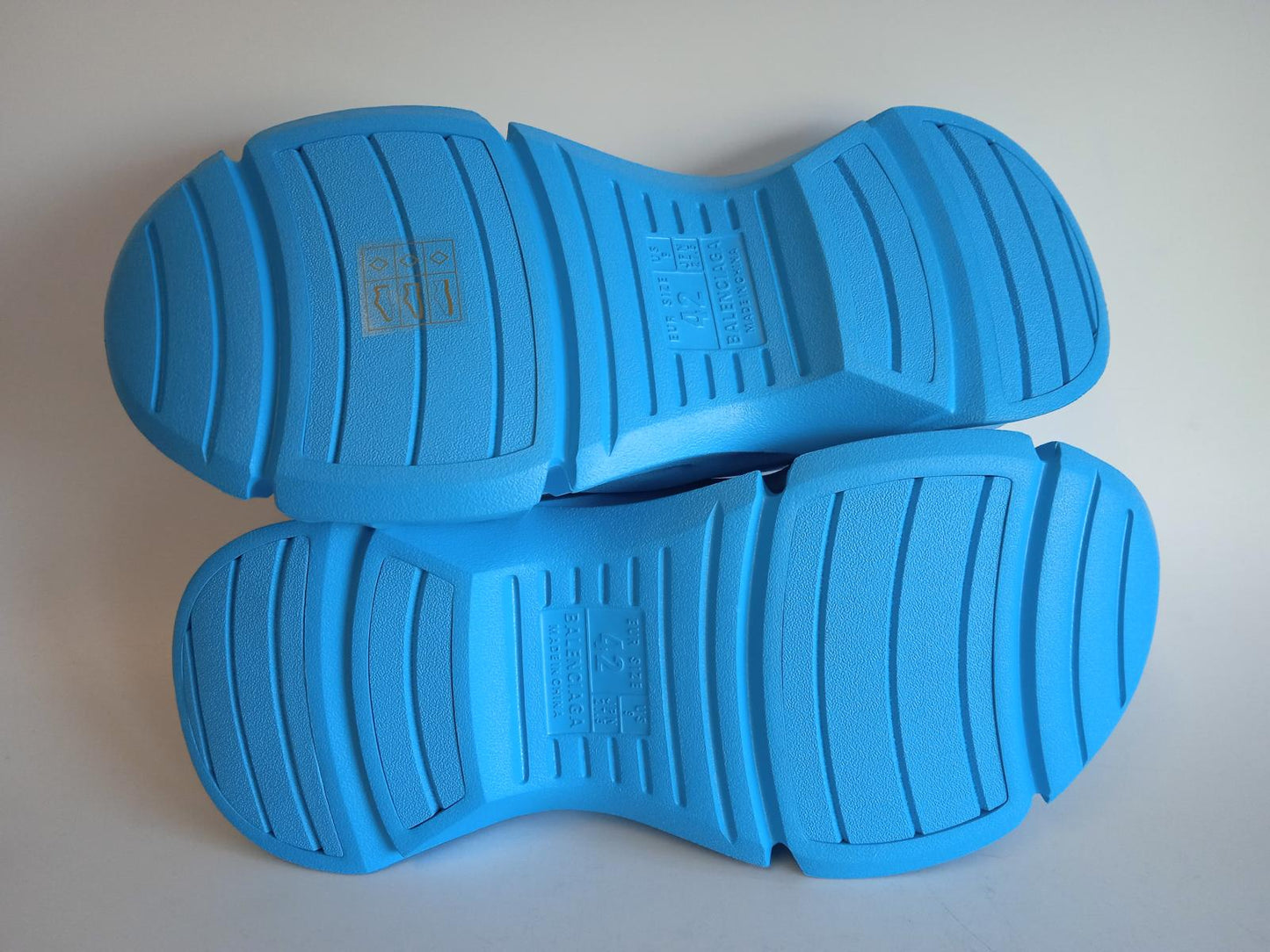 BALENCIAGA Men's Blue Ciclades Mold Open Toe Slider Sandals FR42 UK8 NEW