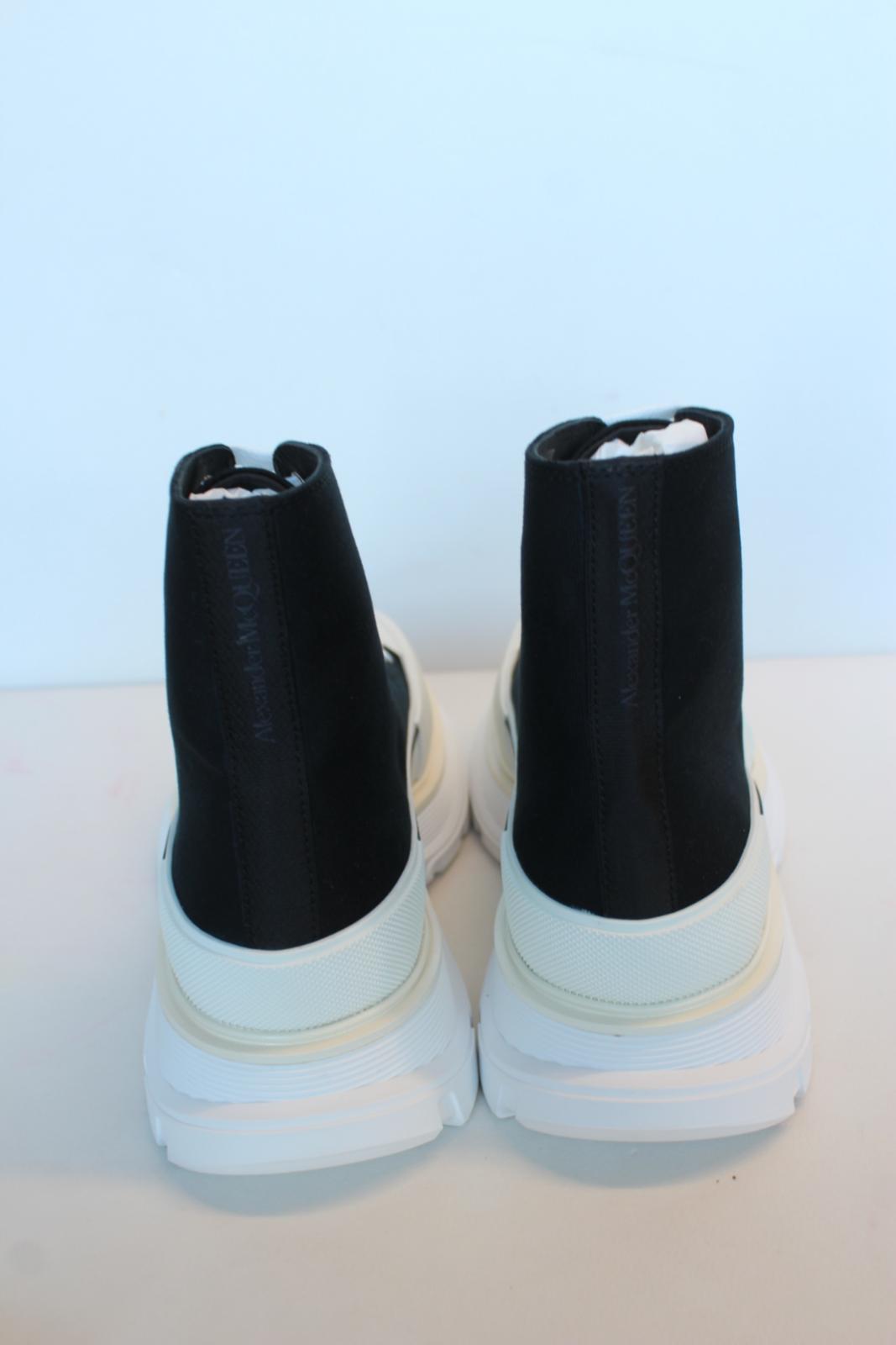 ALEXANDER MCQUEEN Men's Black White Tread Slick Canvas Boots EU41 UK7 NEW