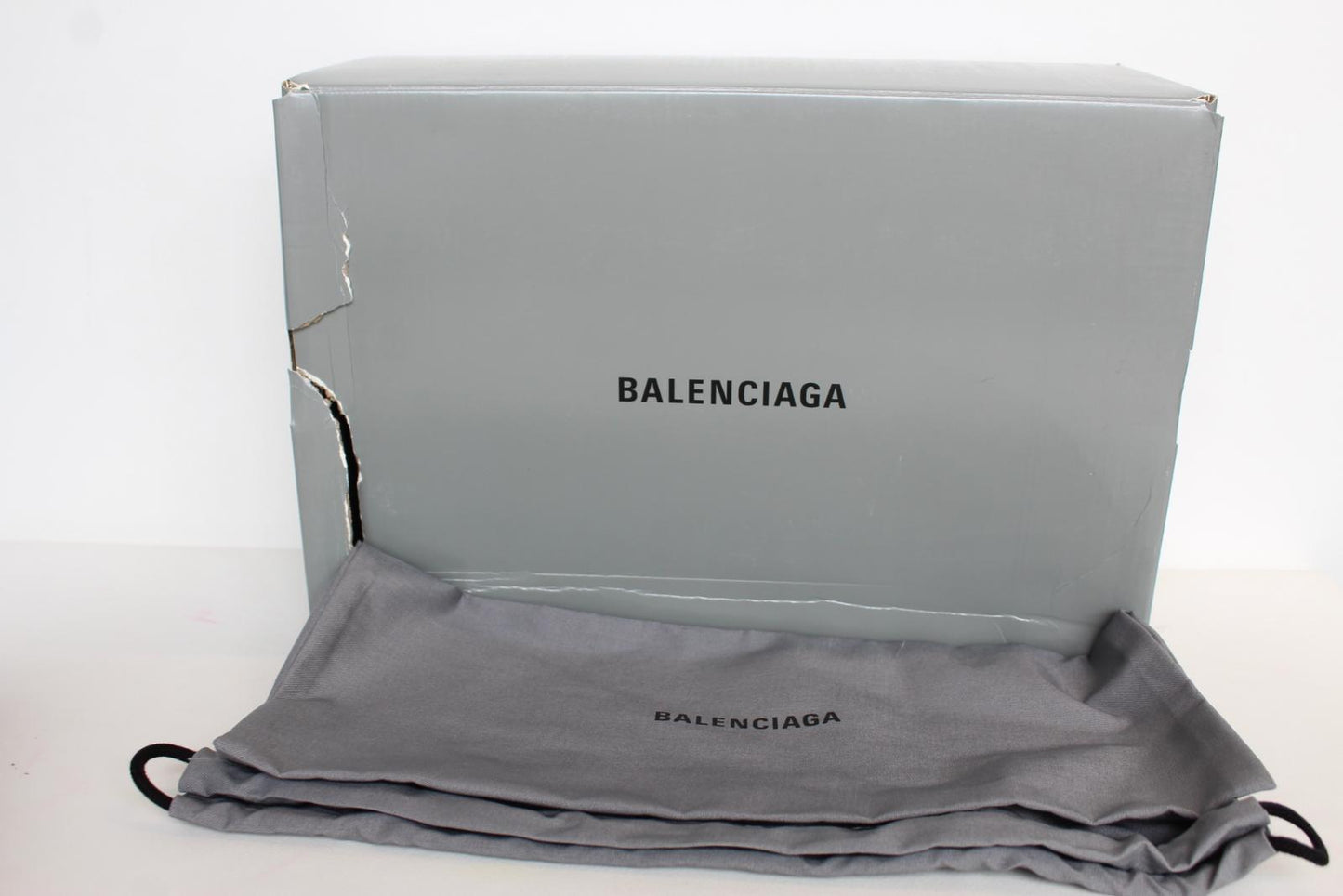 BALENCIAGA Men's Black Quilted White Logo Low Top Trainers EU45 UK11 NEW