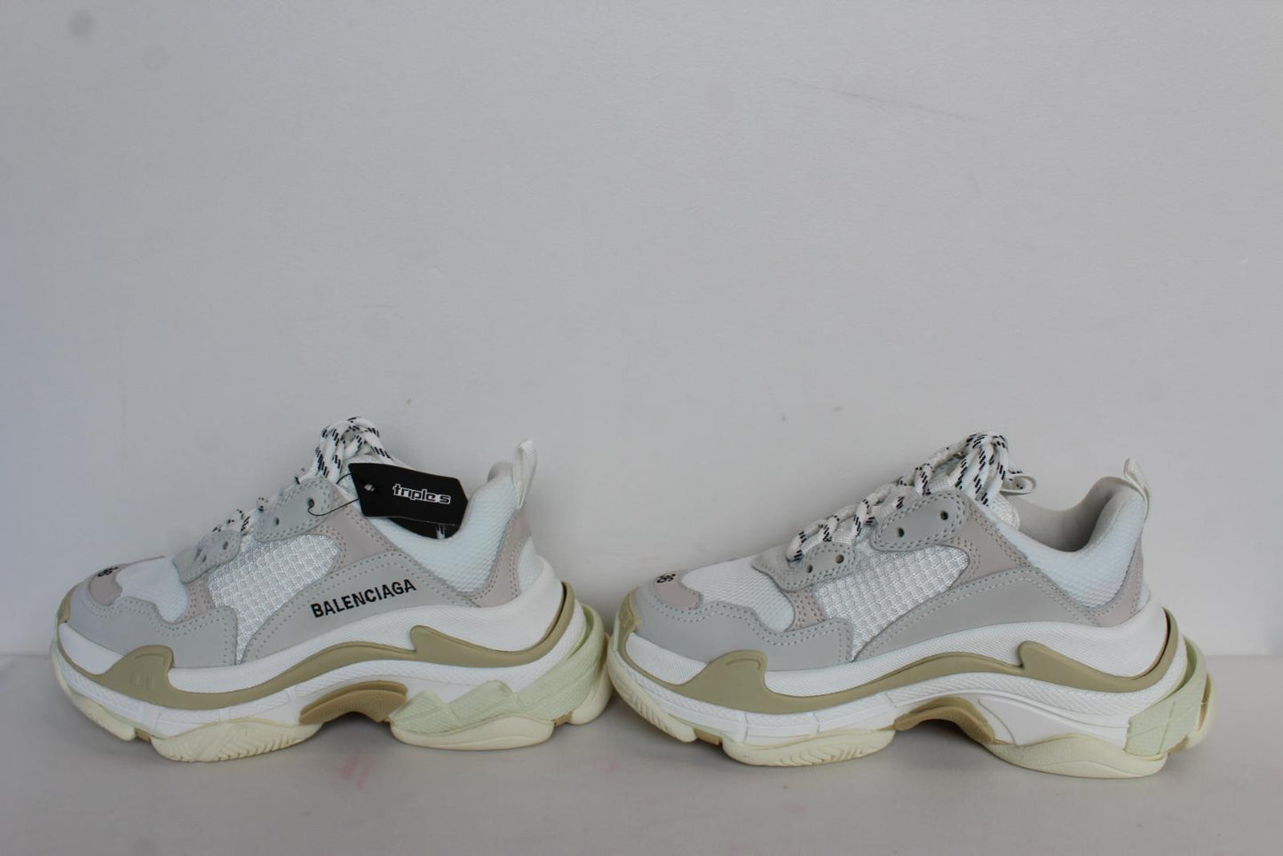 BALENCIAGA Ladies Triple S White Honey Comb Net/Faux Leather Trainers UK3 NEW