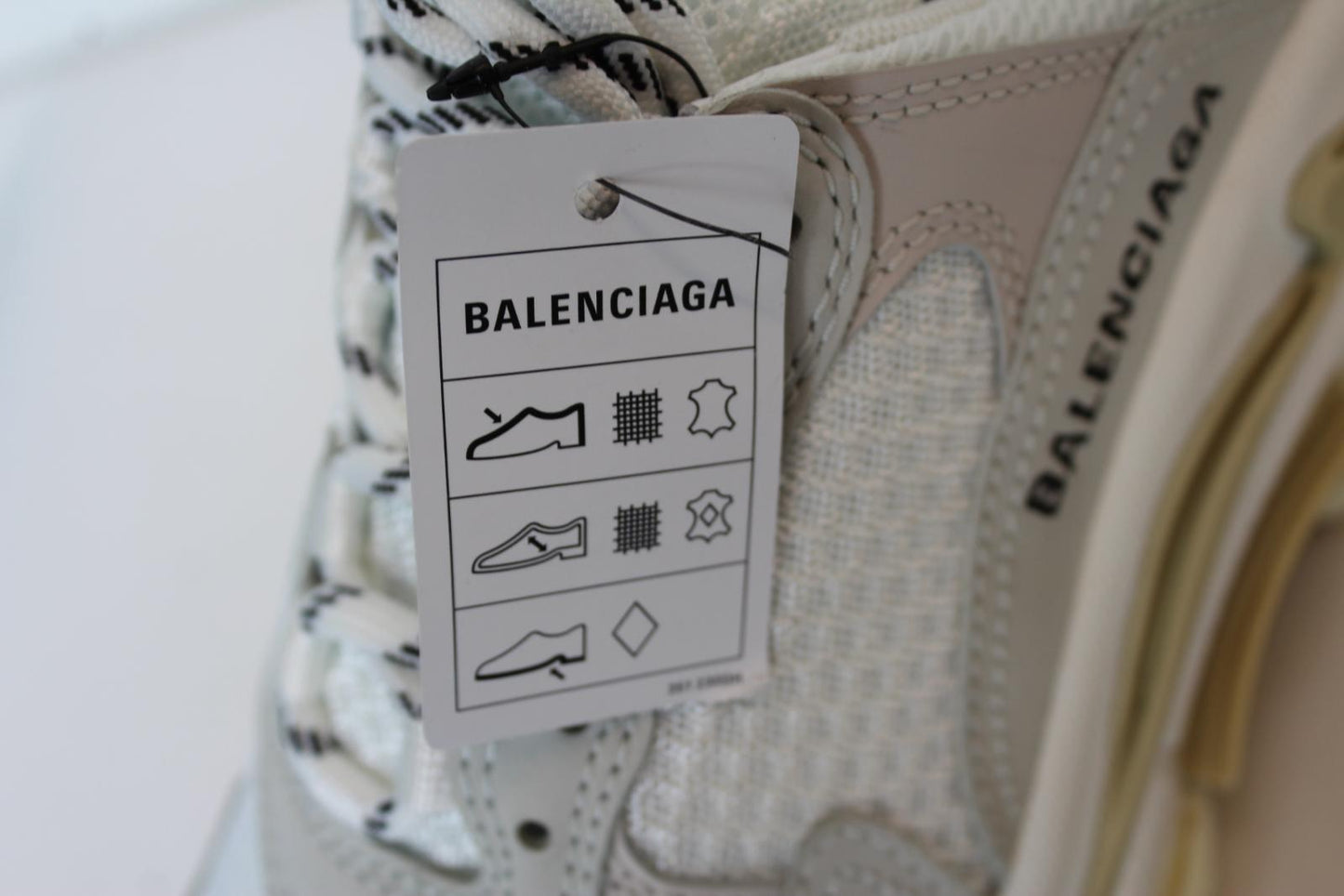 BALENCIAGA Ladies Triple S White Honey Comb Net/Faux Leather Trainers UK3 NEW