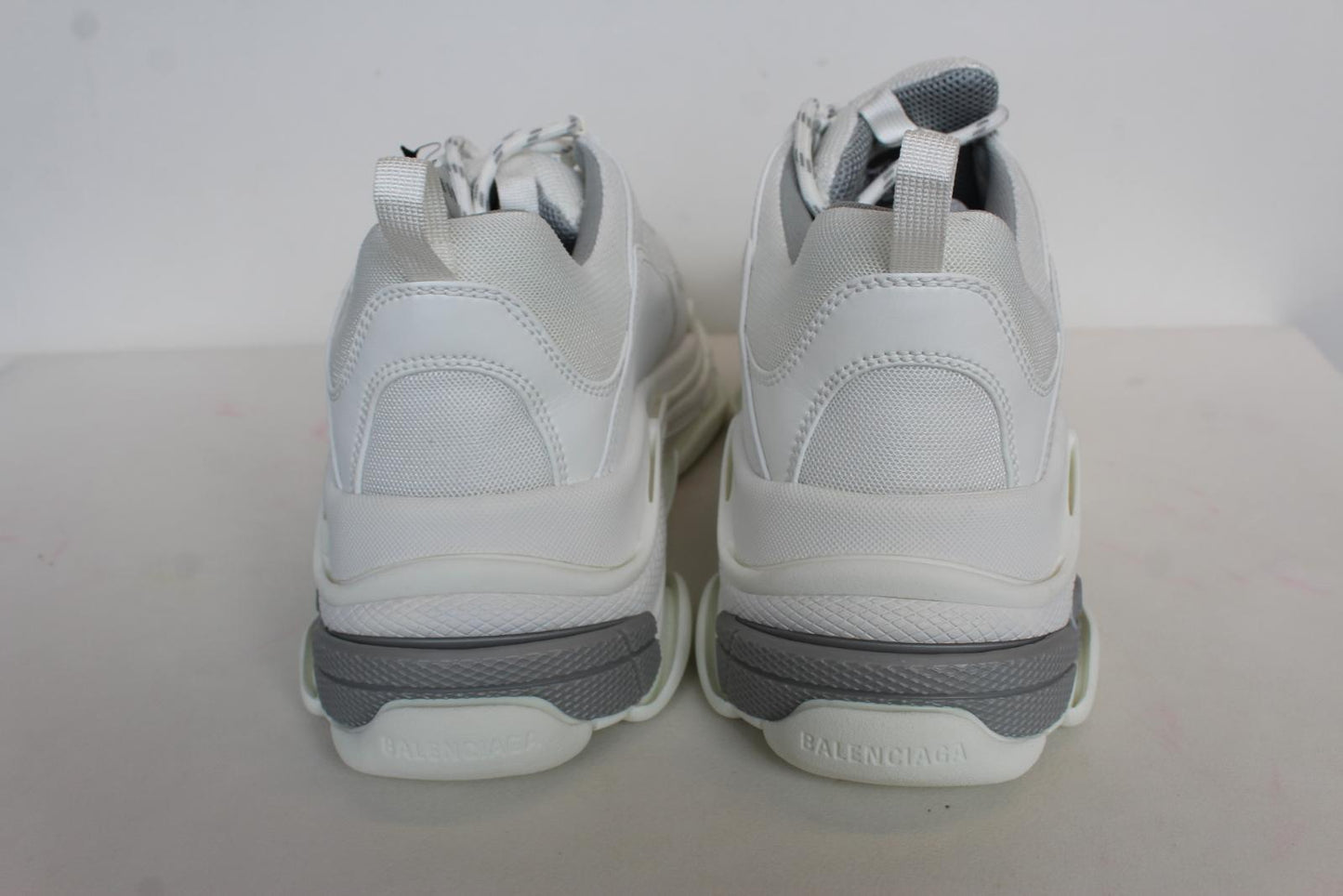 BALENCIAGA Men's Triple S White Metal Grey Mesh & Faux Leather Trainers UK11 NEW