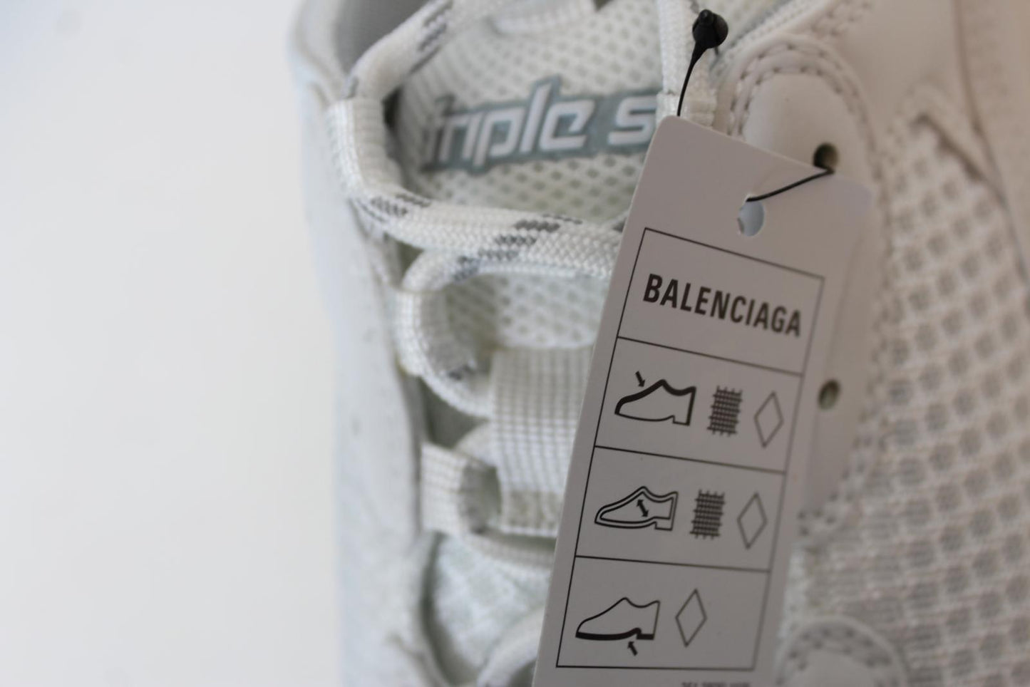 BALENCIAGA Men's Triple S White Metal Grey Mesh & Faux Leather Trainers UK11 NEW