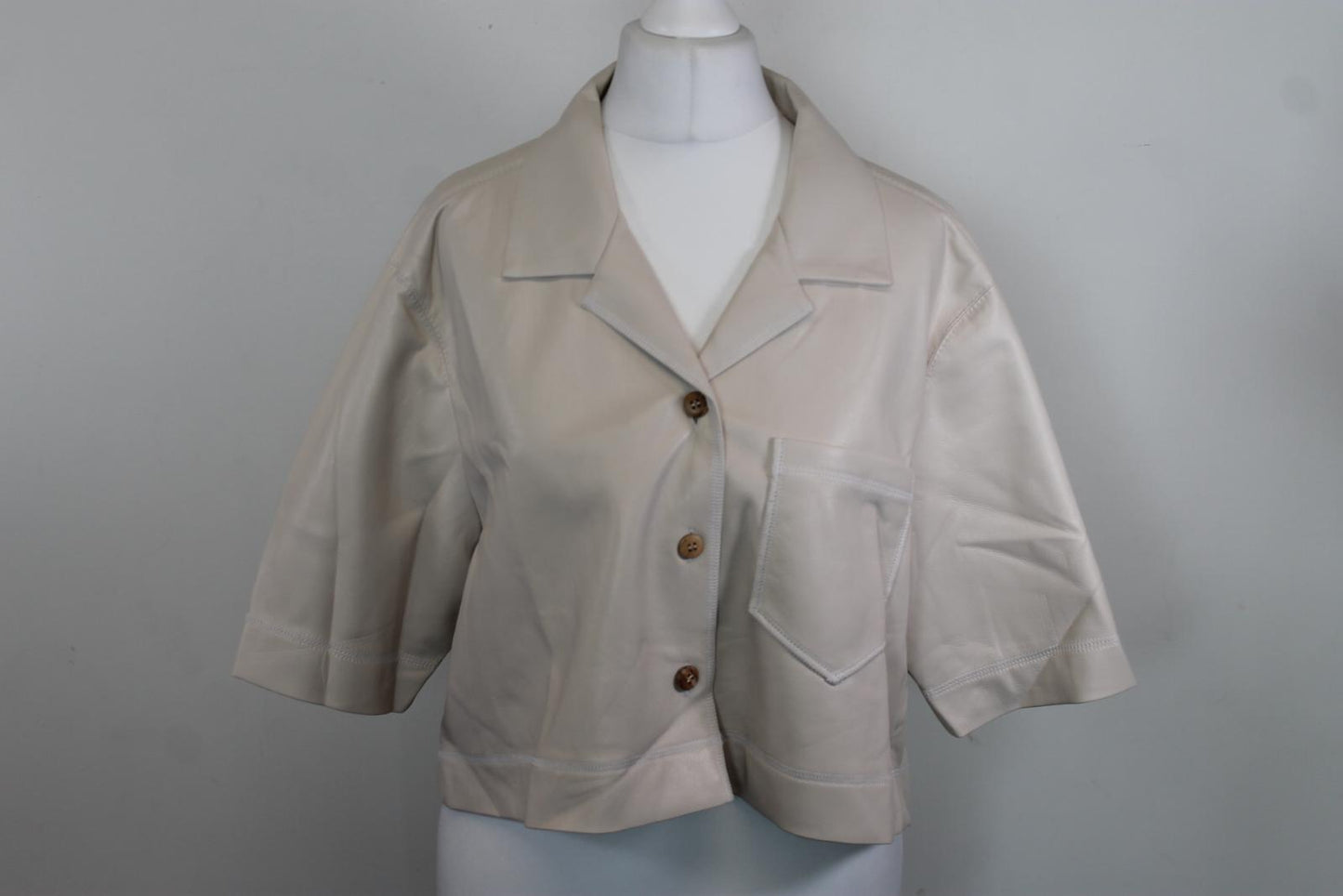 NANUSHKA Ladies Beige Vegan Leather Cropped Camp Shirt Jacket Size XS BNWT