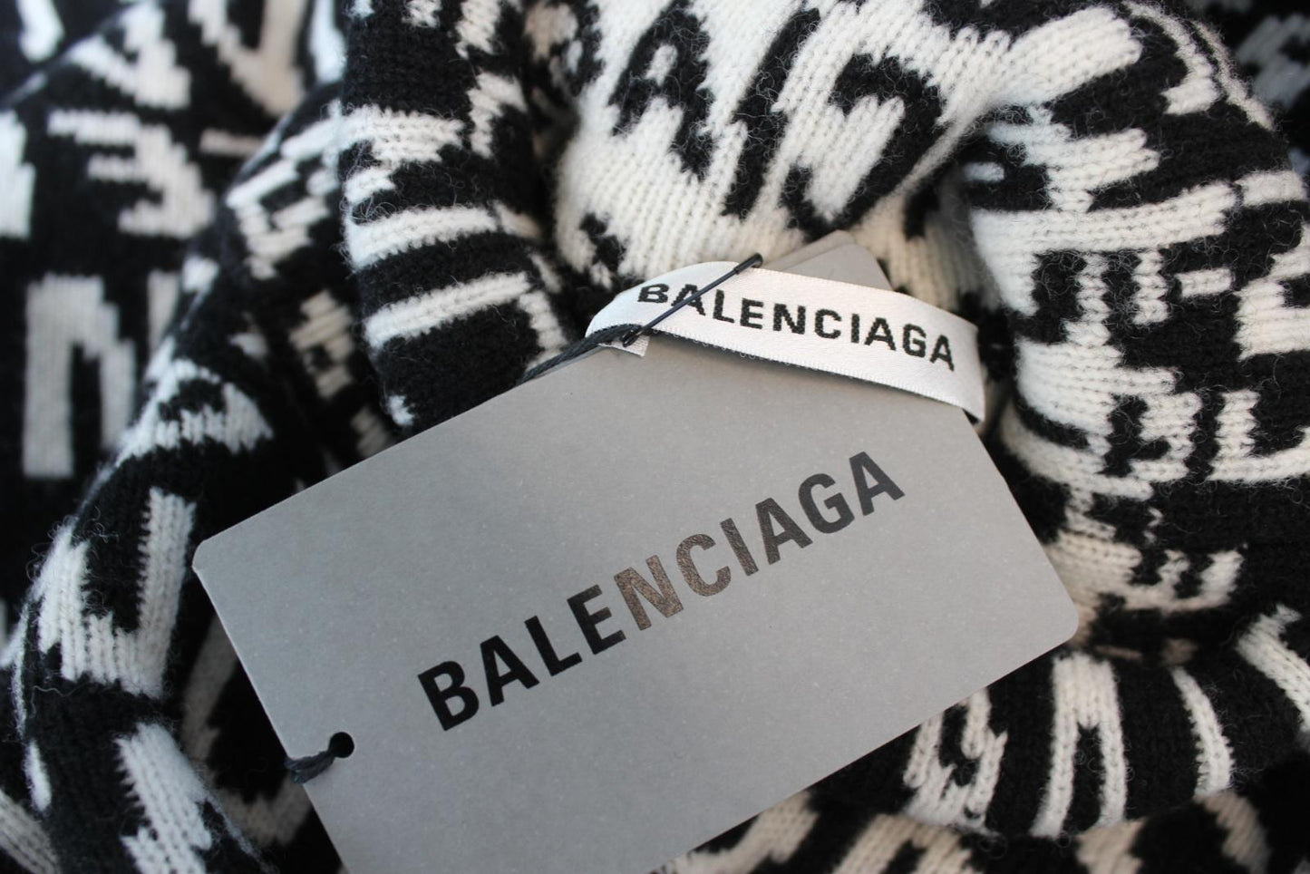 BALENCIAGA Men's Black White All Over Logo Details Turtleneck Wool Jumper S BNWT