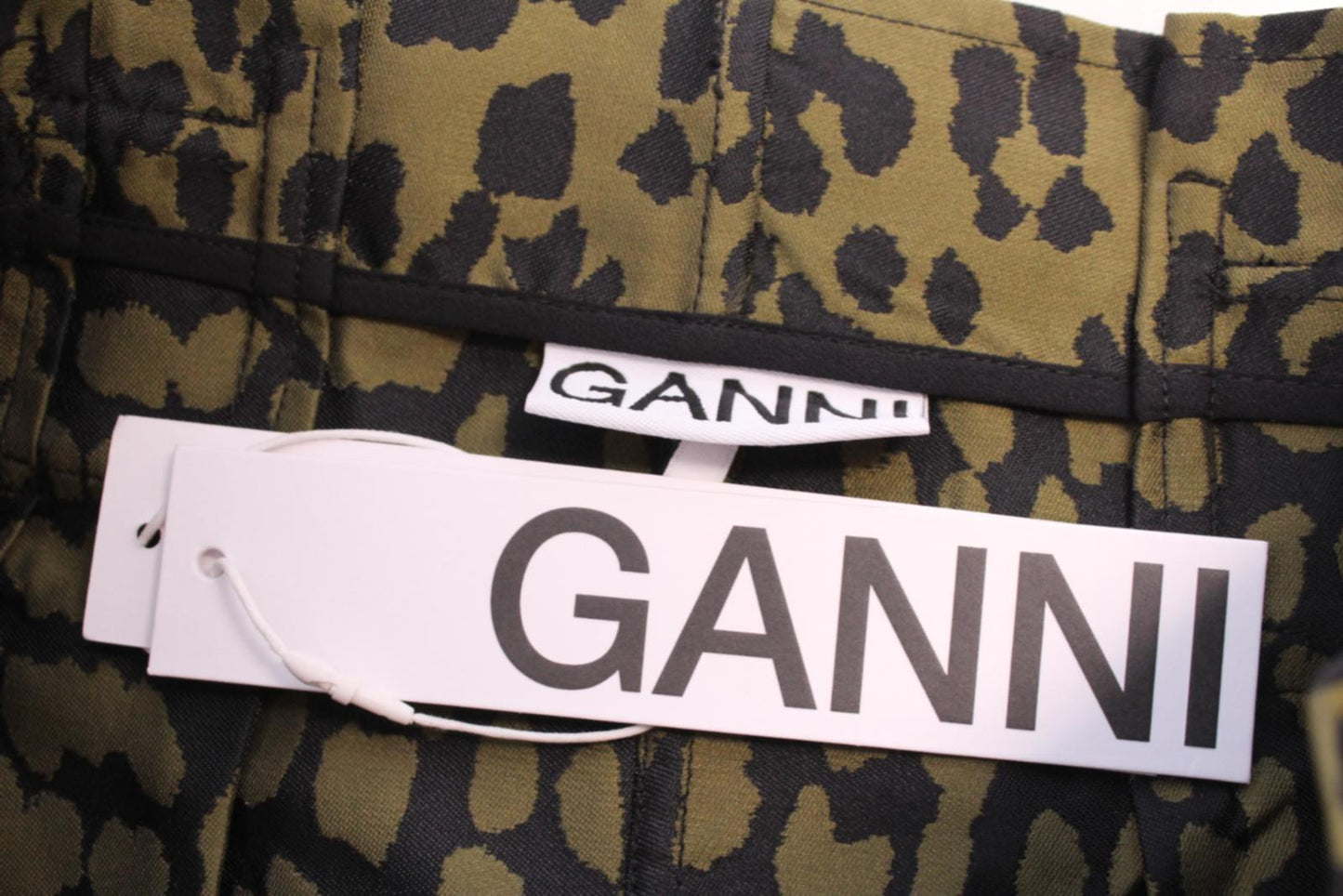 GANNI Ladies F5426 Olive Drab Green Black Leopard Print Skirt EU36 UK8 BNWT