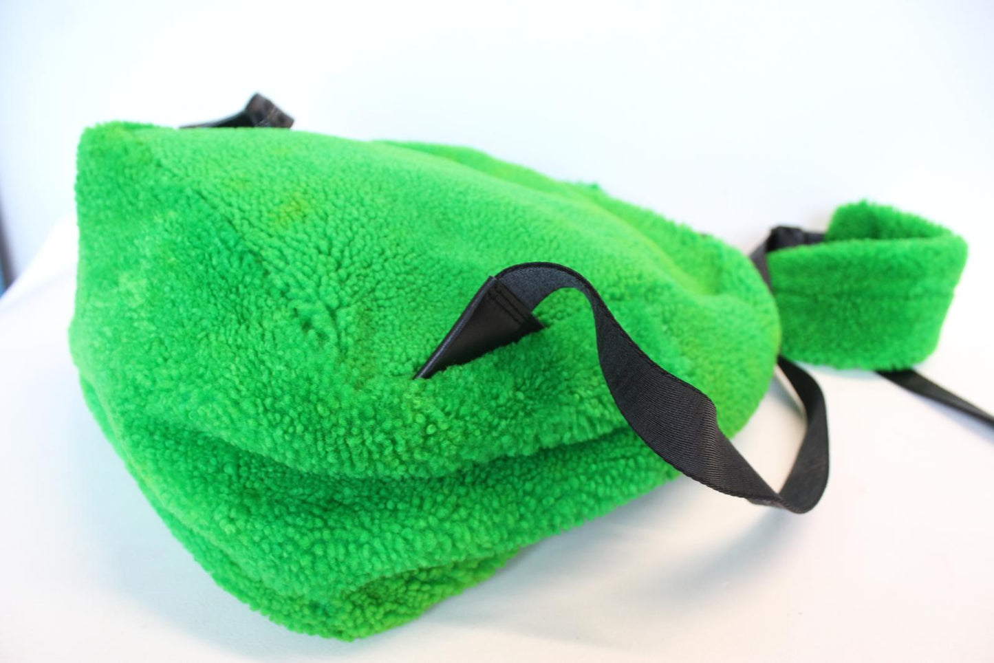 OFF-WHITE Men's Green Zip Fuzzy Fur Binder Mini Backpack Bag 23 x 30 x 12cm NEW