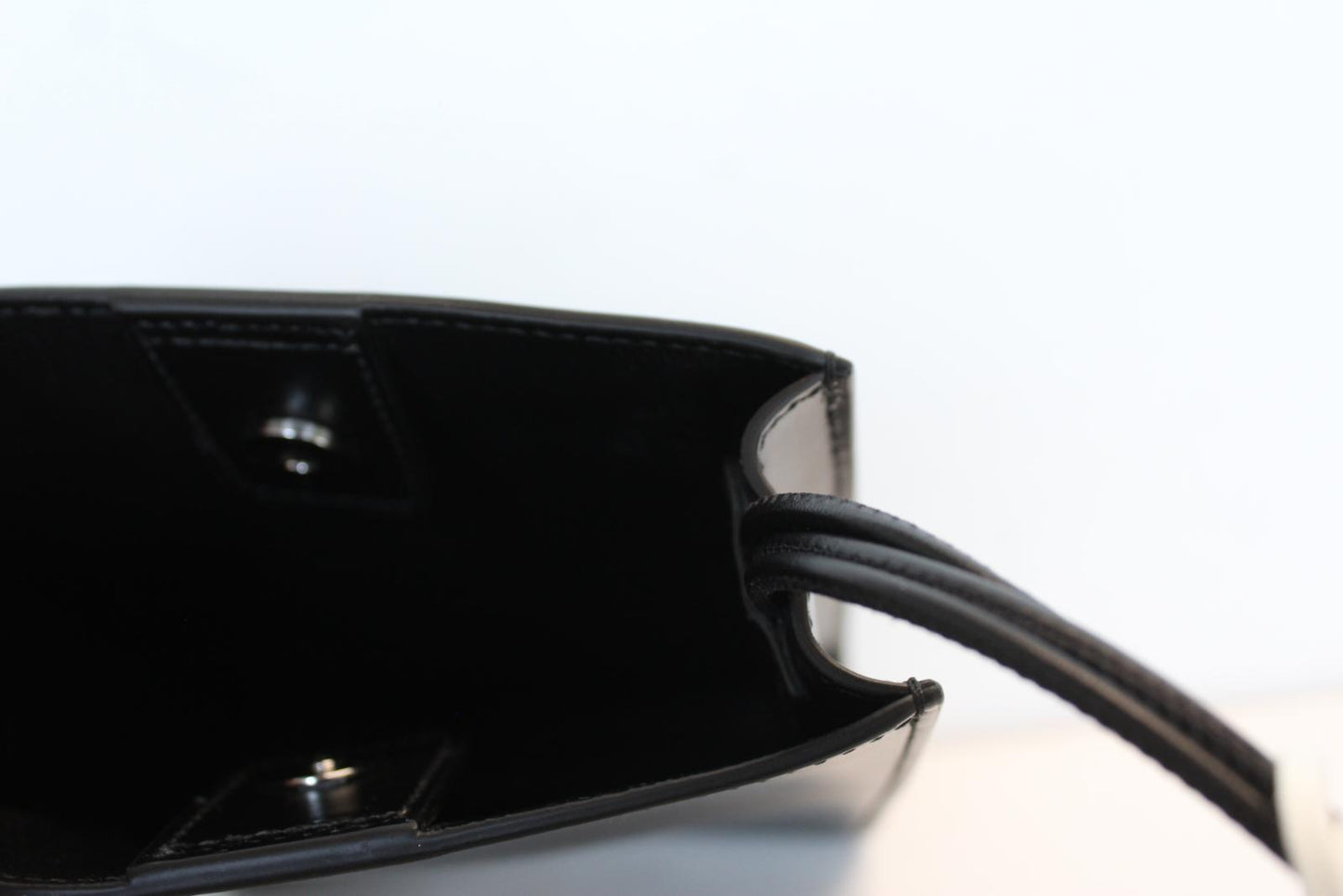 JIL SANDER Ladies Black Leather Magnetic Shoulder Crossbody Small Tangle Bag NEW