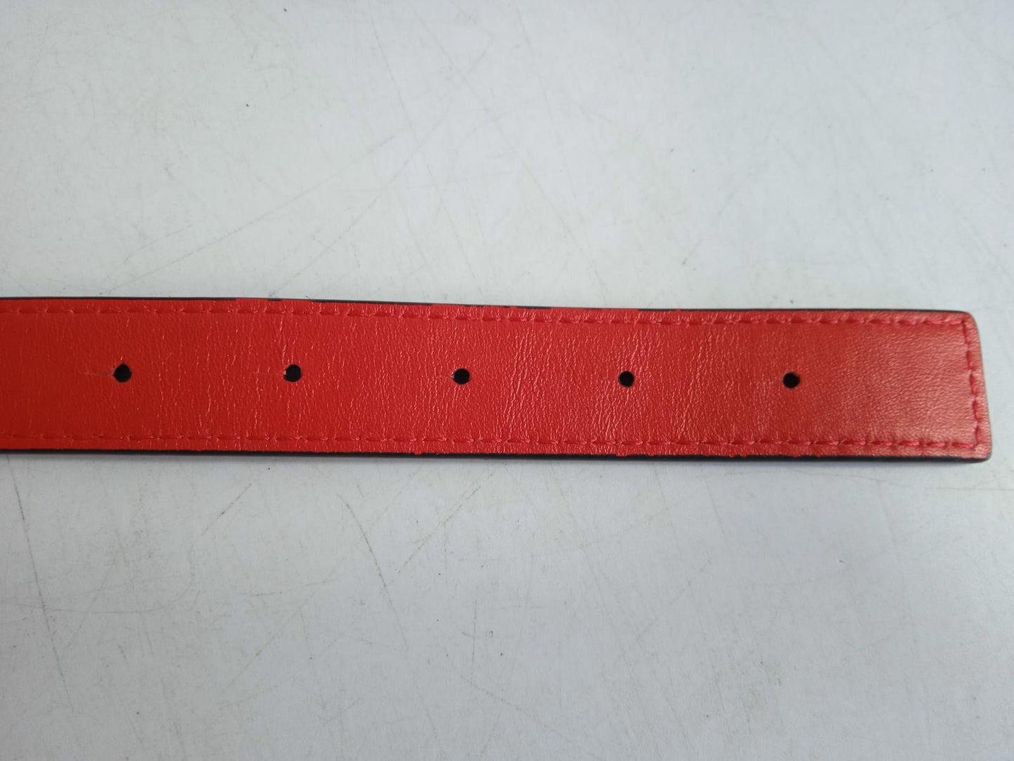 OFF-WHITE Ladies Red & Black Leather Reversible Arrow Thin Belt Size S/M NEW