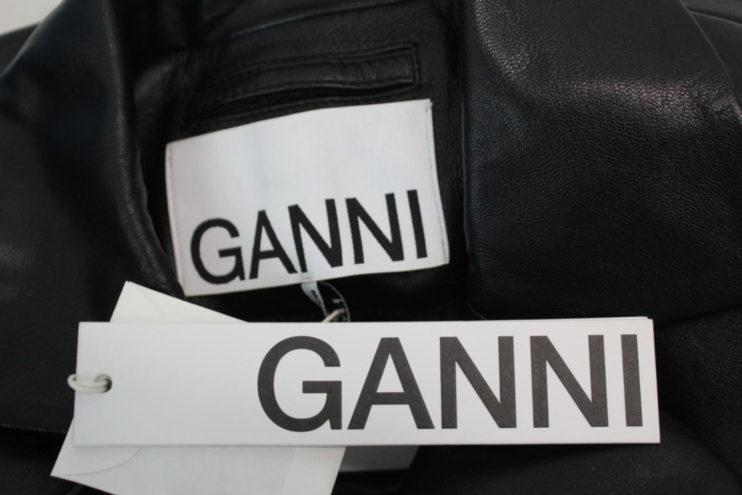 GANNI Ladies F5581 Black Single Button Cropped Leather Jacket EU42 UK14 NEW