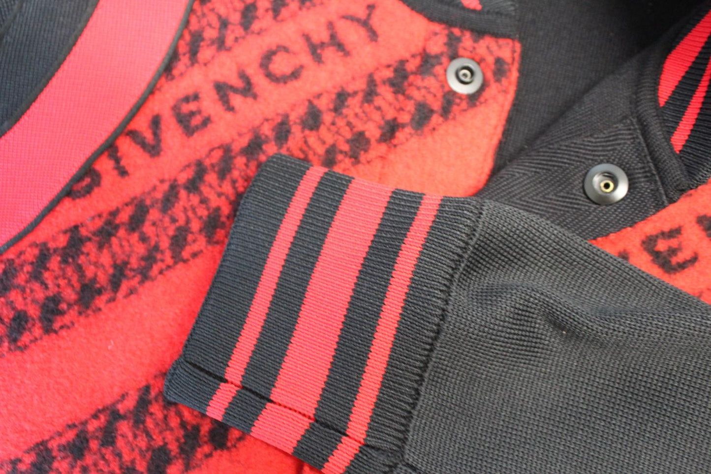 GIVENCHY Men's Givenchy Red Black Chain Link Logo Wool Bomber Jacket M BNWT