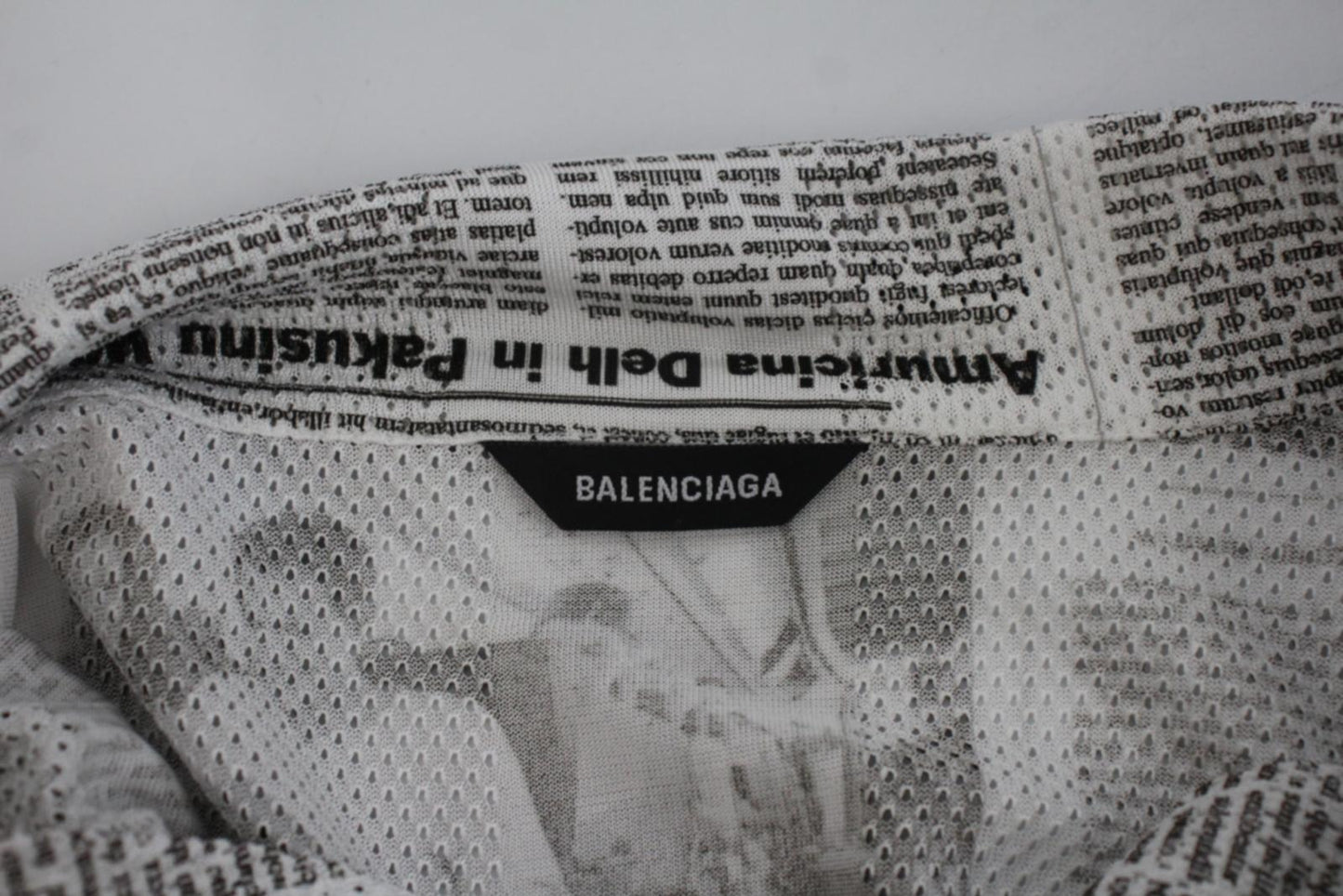 BALENCIAGA Men's Black & White Newspaper Print Oversized Shirt Size EU41/L NEW