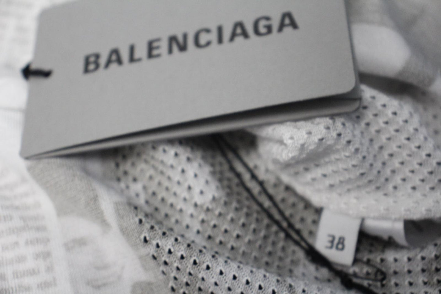 BALENCIAGA Men's Black & White Newspaper Print Oversized Shirt Size EU38/S NEW