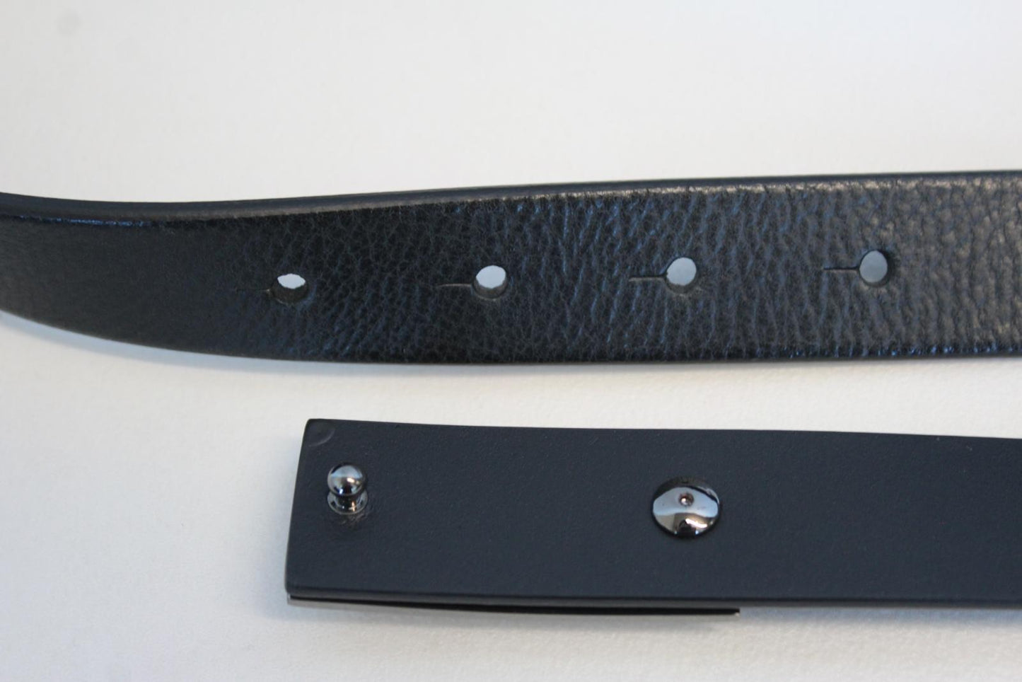 DOLCE & GABBANA Men's BC4591 AV480 Black Leather Buckle Belt 85cm 34" NEW