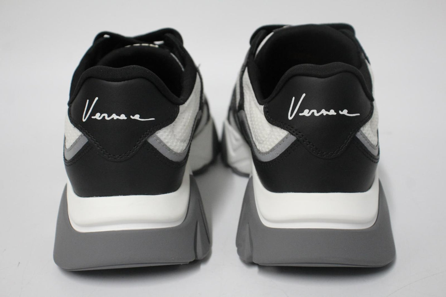 VERSACE Ladies Black & White Mesh Squalo Sneakers Trainers IT35.5 UK2.5 NEW