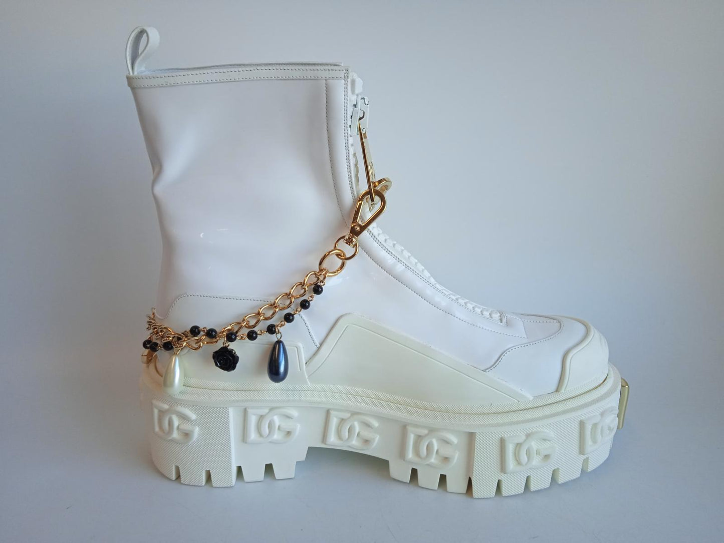 DOLCE & GABBANA Ladies White Patent Leather Plateau Biker Boots EU40 UK7 NEW