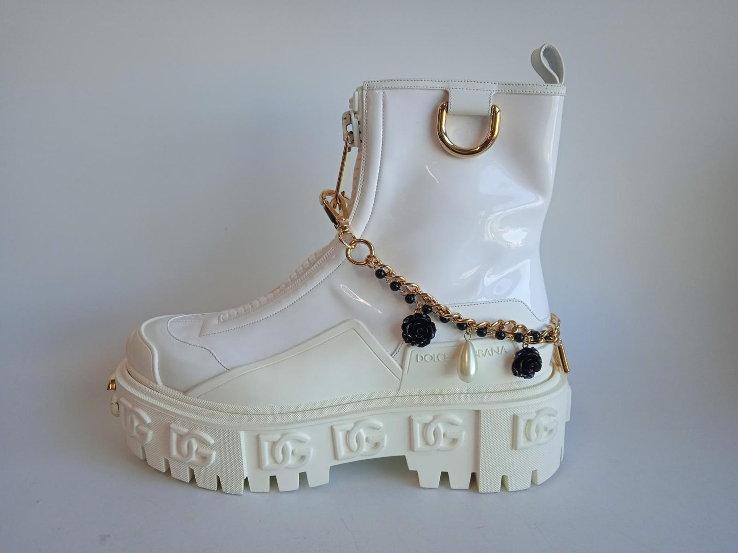 DOLCE & GABBANA Ladies White Patent Leather Plateau Biker Boots EU40 UK7 NEW