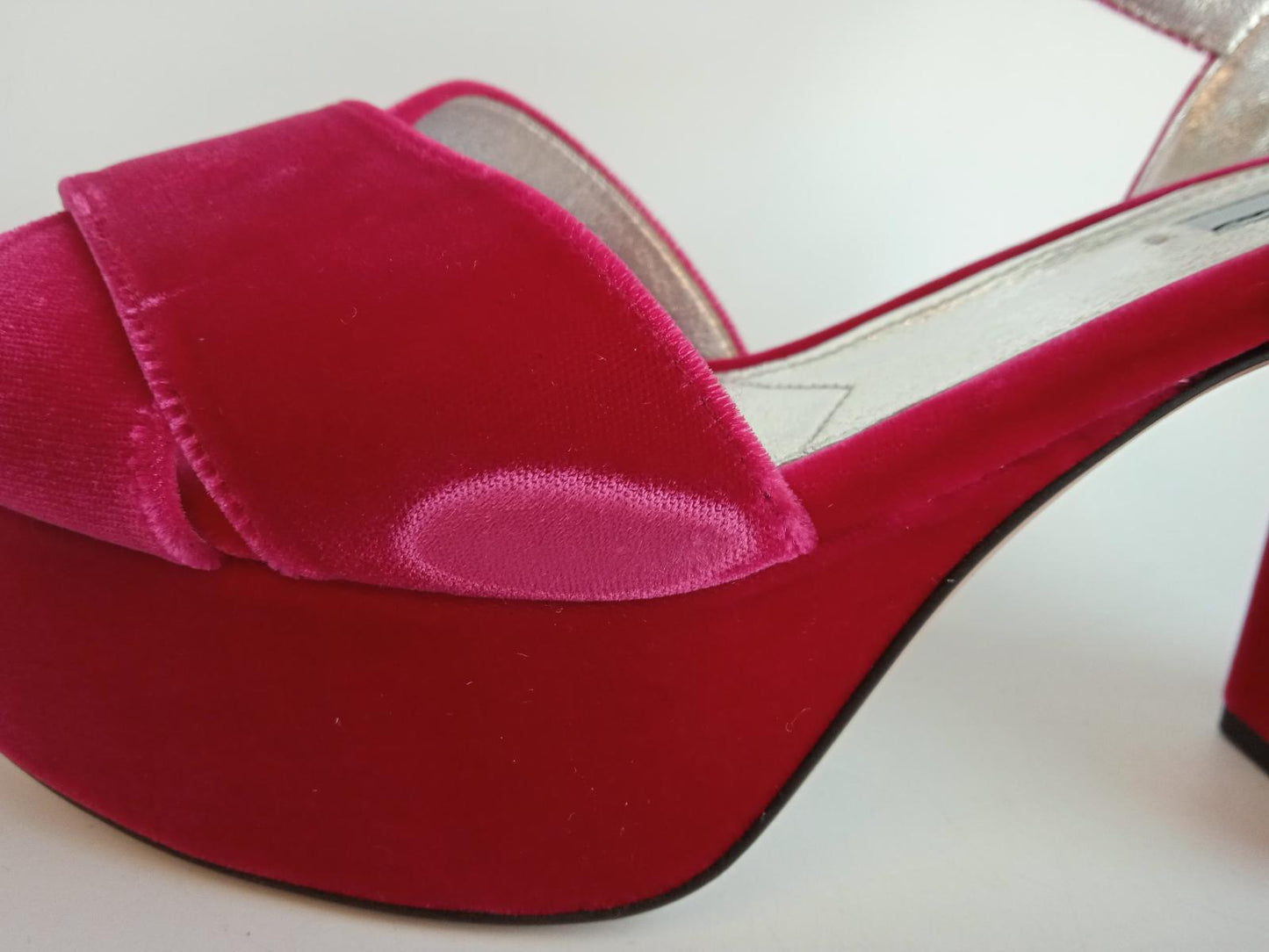 PRADA Ladies Red Velvet Peep Toe Strappy Platform Sandals Size EU40 UK7 NEW