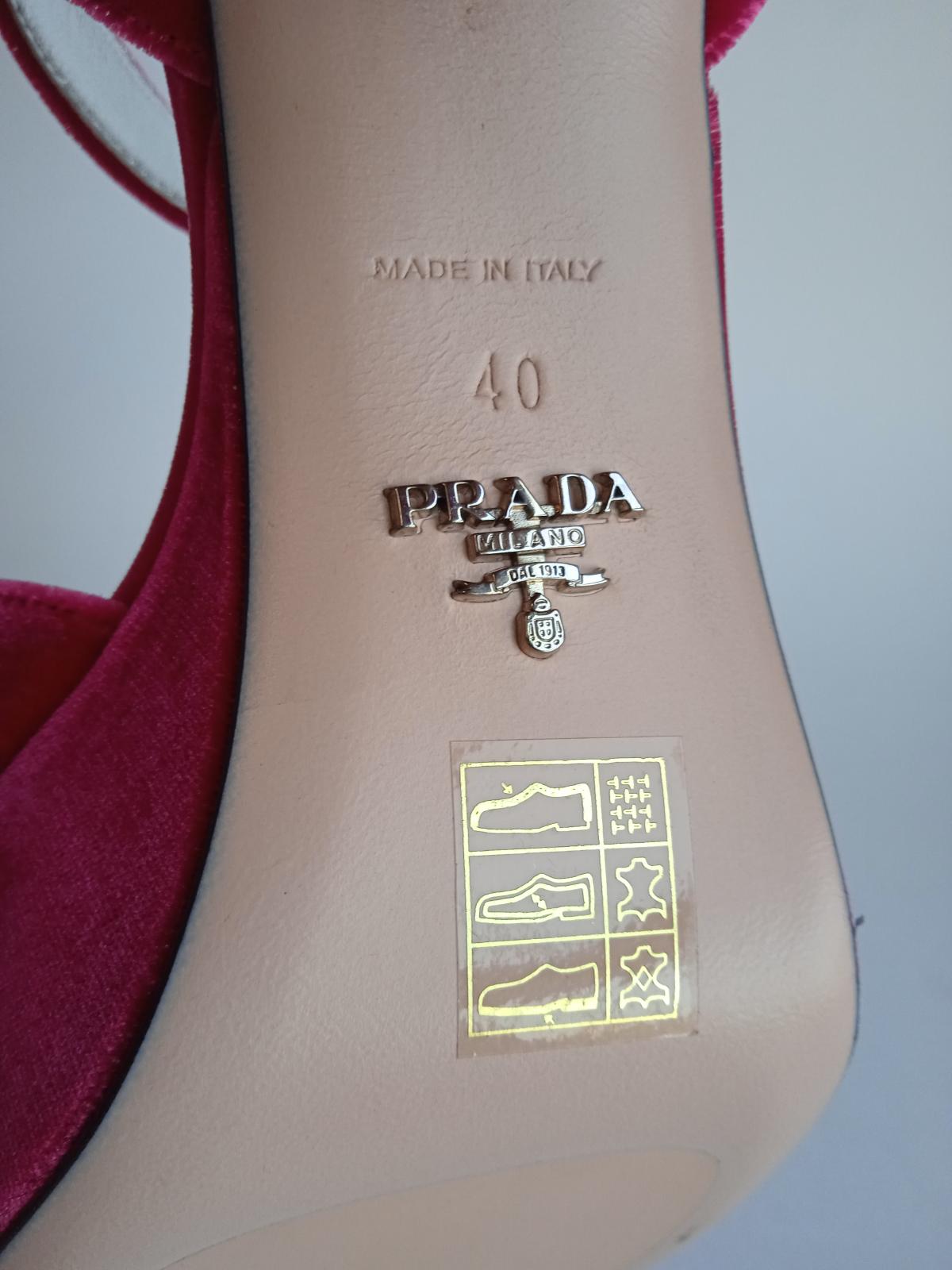PRADA Ladies Red Velvet Peep Toe Strappy Platform Sandals Size EU40 UK7 NEW