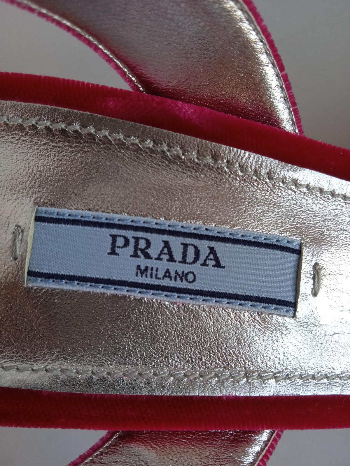 PRADA Ladies Red Velvet Peep Toe Strappy Platform Sandals Size EU40 UK7 NEW