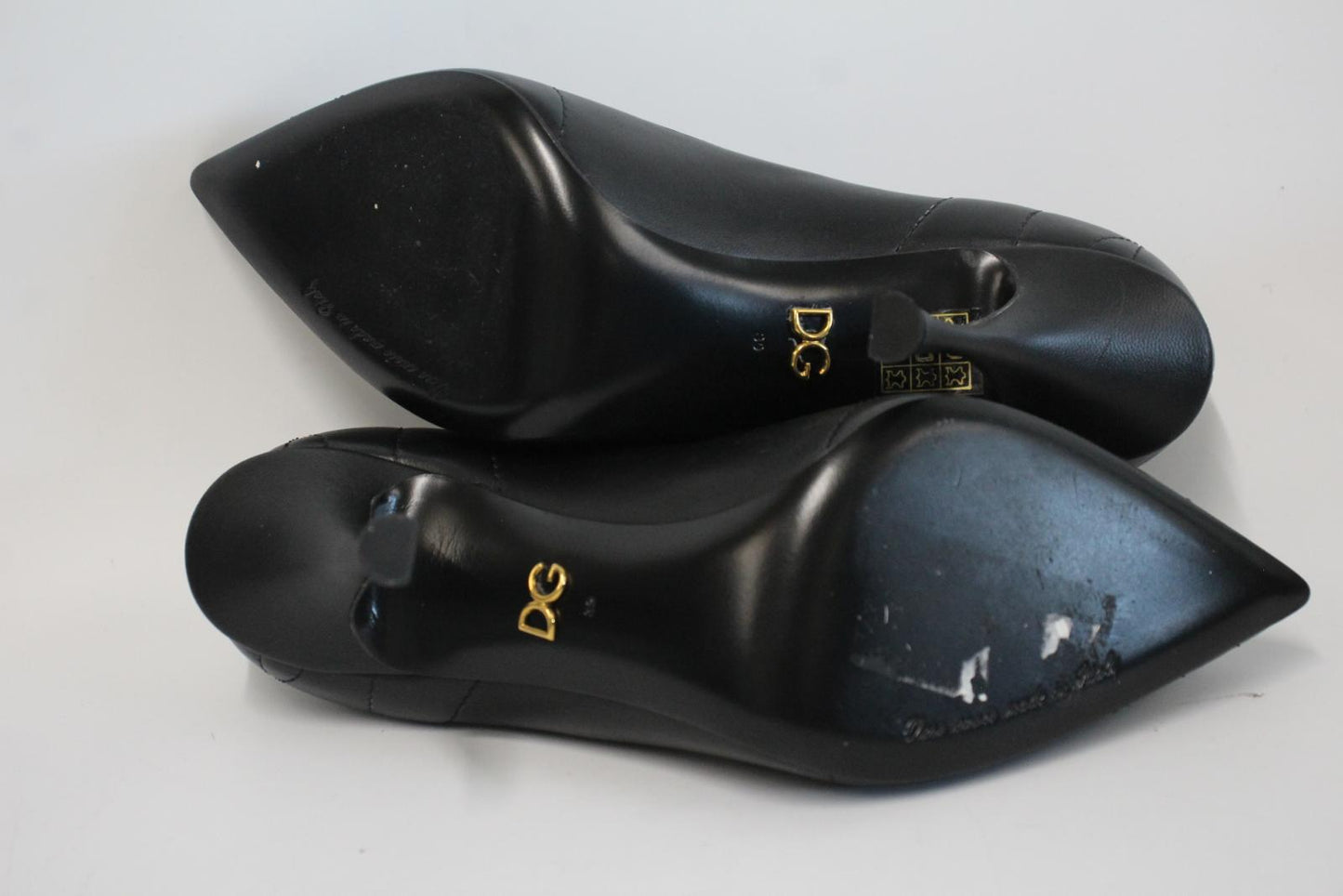DOLCE & GABBANA Ladies Black Leather Embellished Devotion Pumps EU39 UK6 NEW