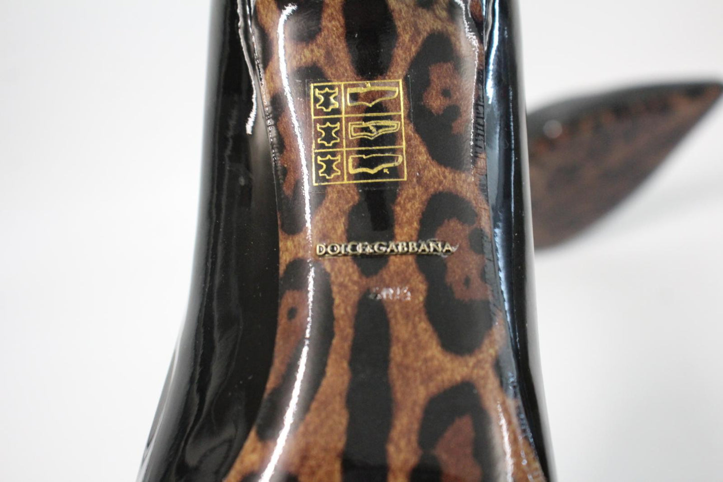 DOLCE & GABBANA Ladies Black Patent Leather Leopard Print Sole Pumps UK7.5 NEW