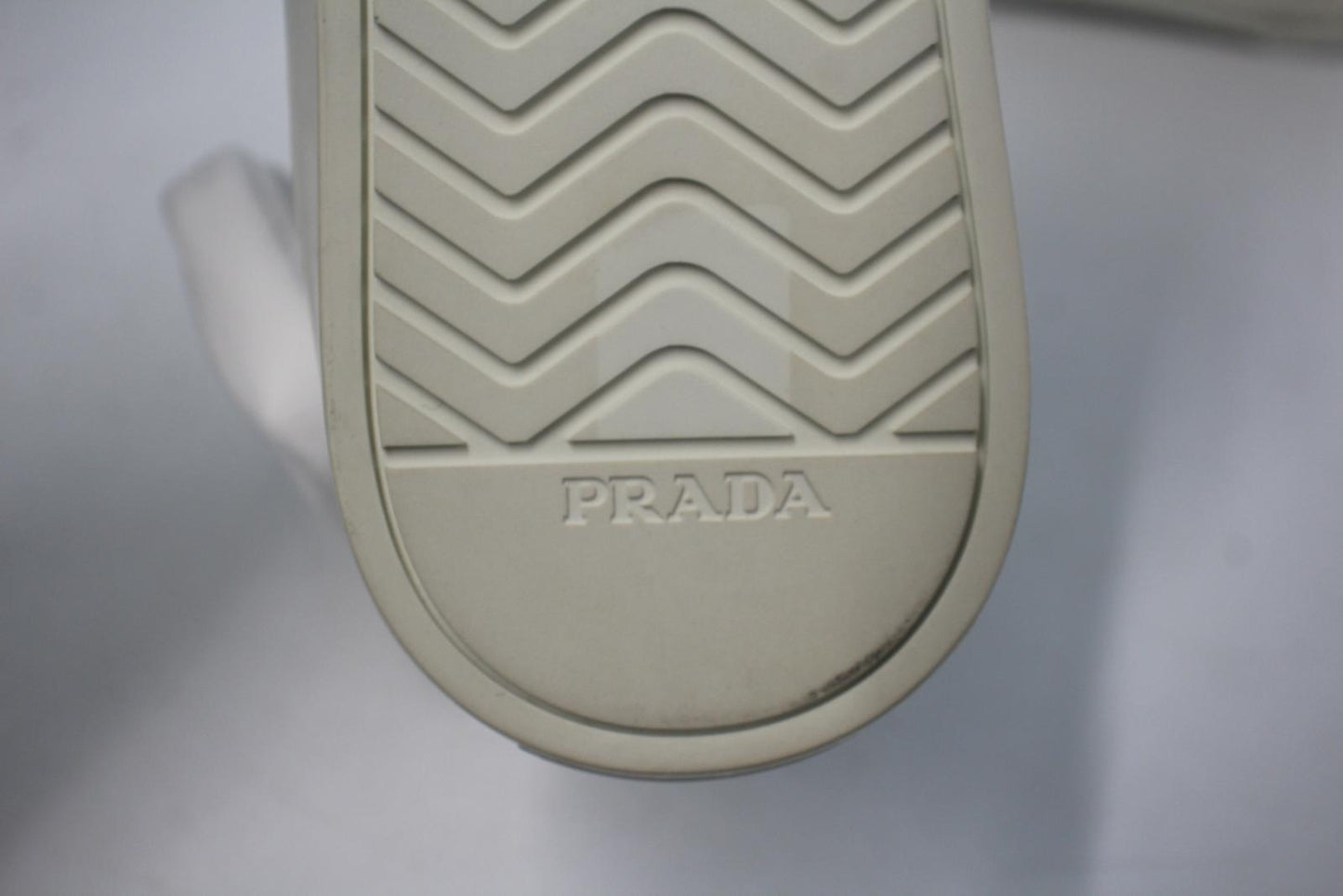 PRADA Men's White Wheel Re-Nylon High-Top Sneakers w Zip Pouch UK6.5 NEW