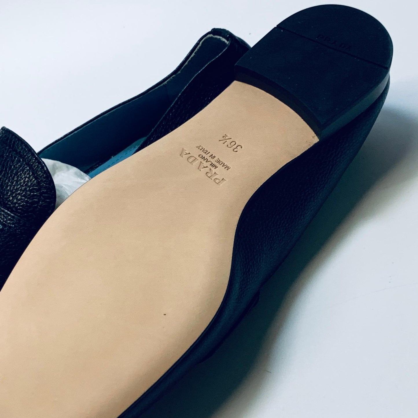 PRADA Black Ladies Classic Slip On Leather Flat Loafers Shoes UK 3.5 NEW