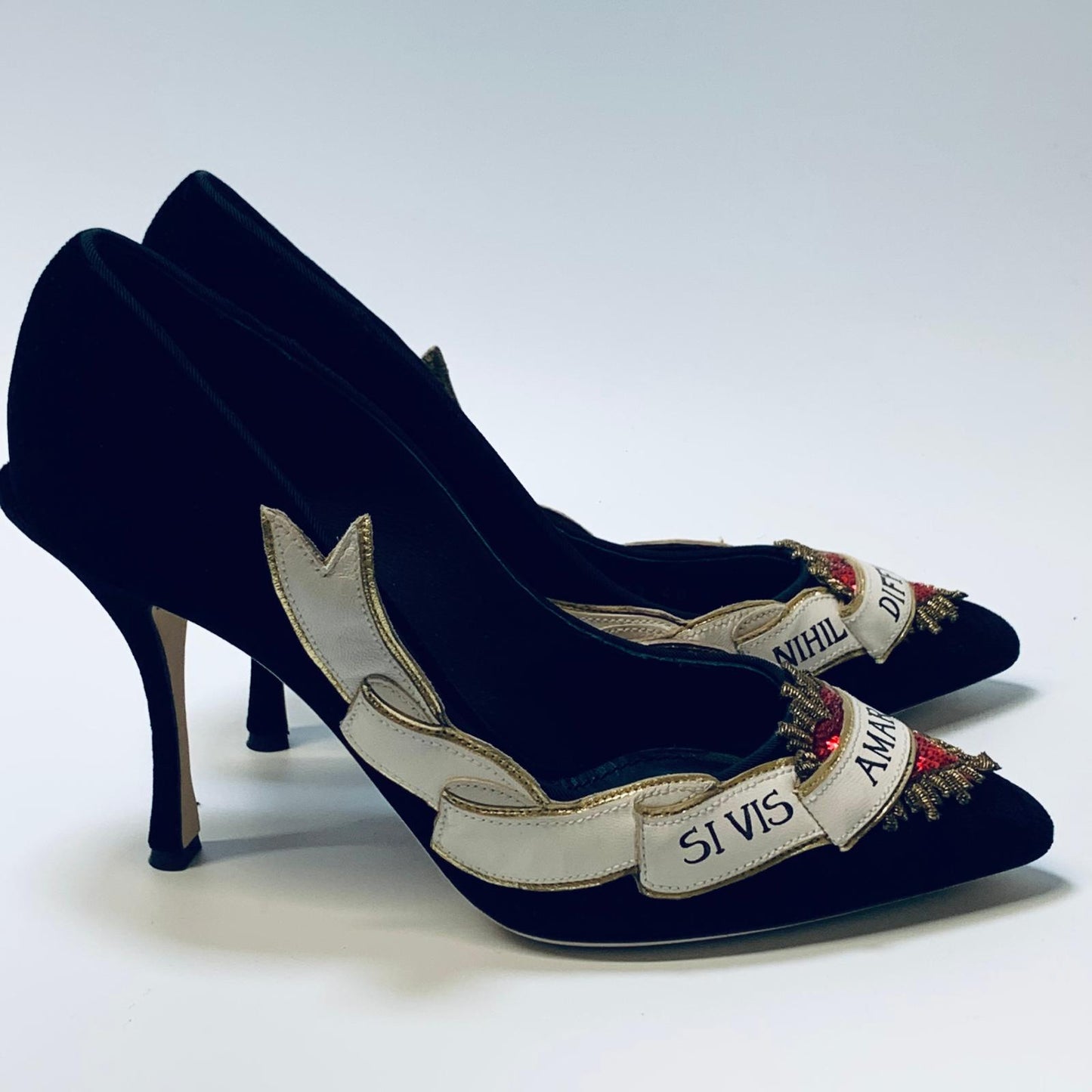 DOLCE & GABBANA Black Velvet Ladies Heels Sacred Heart Banner Shoes UK 7 NEW
