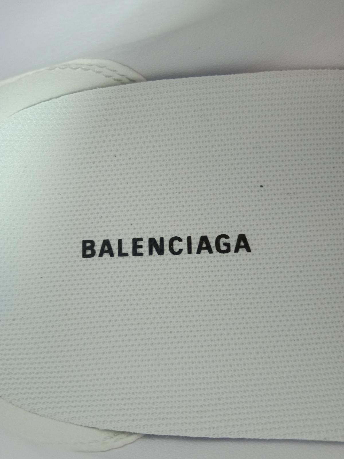 BALENCIAGA Ladies White Faux Leather Football-Style Quilted Trainers UK5 NEW