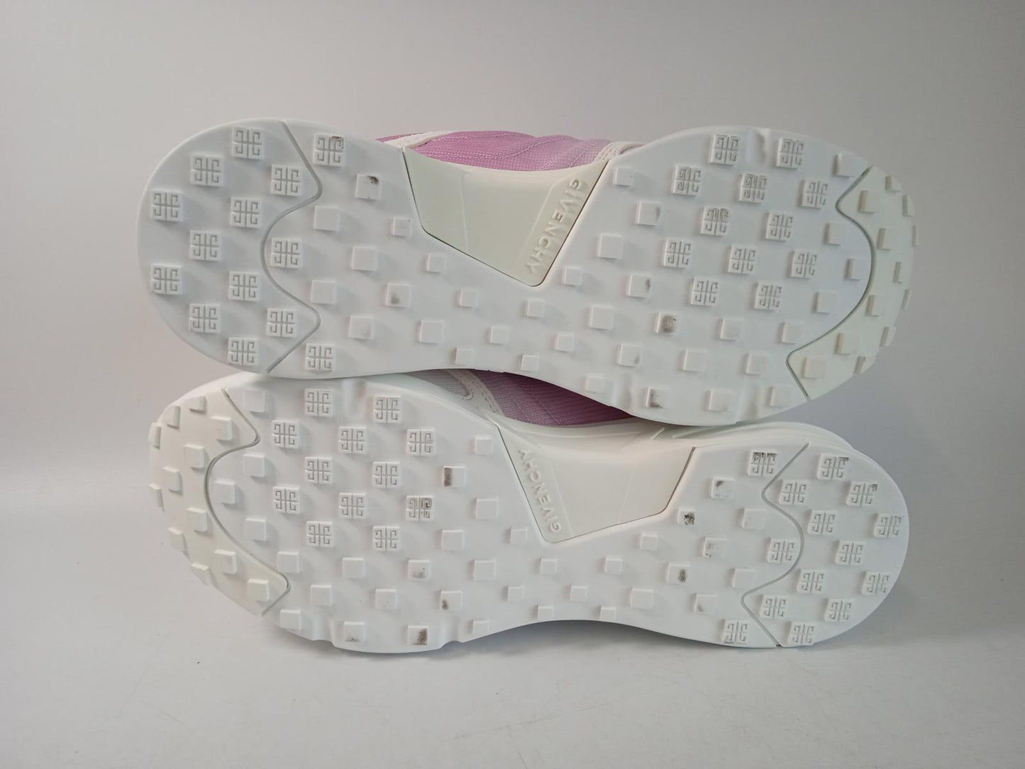 GIVENCHY Ladies White & Pink Canvas Giv 1 Low-Top Trainers Size FR39 UK5 NEW