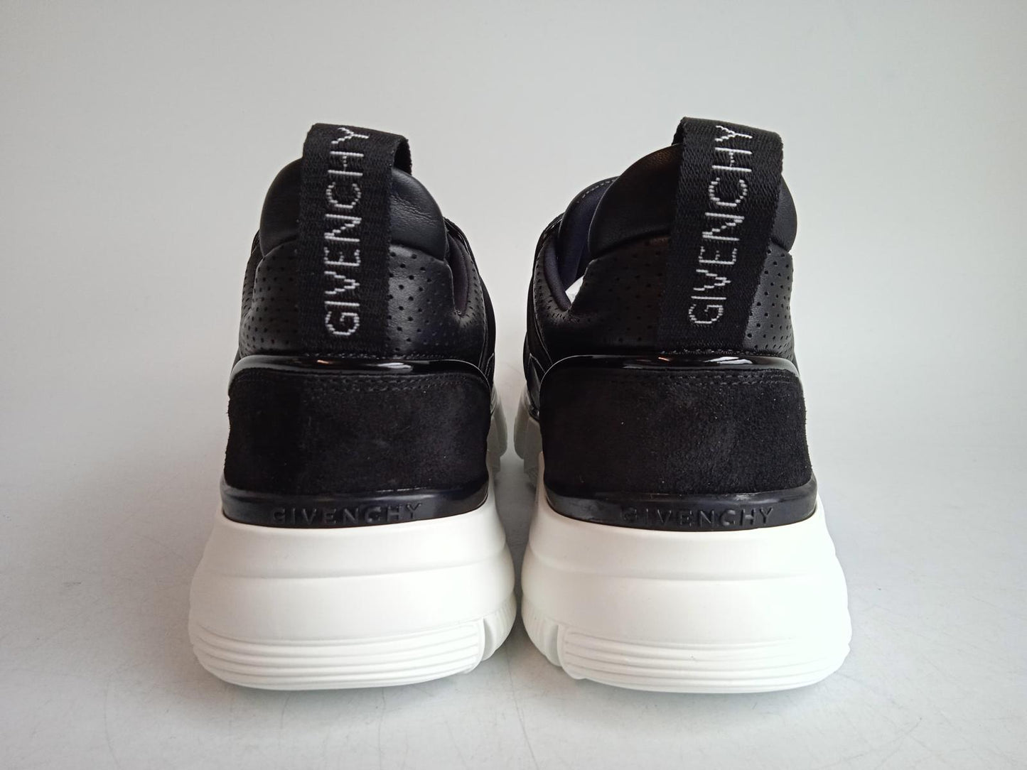 GIVENCHY Ladies Black & White Leather Baskets Basses Jaw Trainers FR38 UK4 NEW